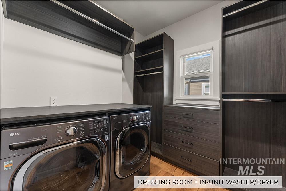 1002 E Washington St Property Photo 14