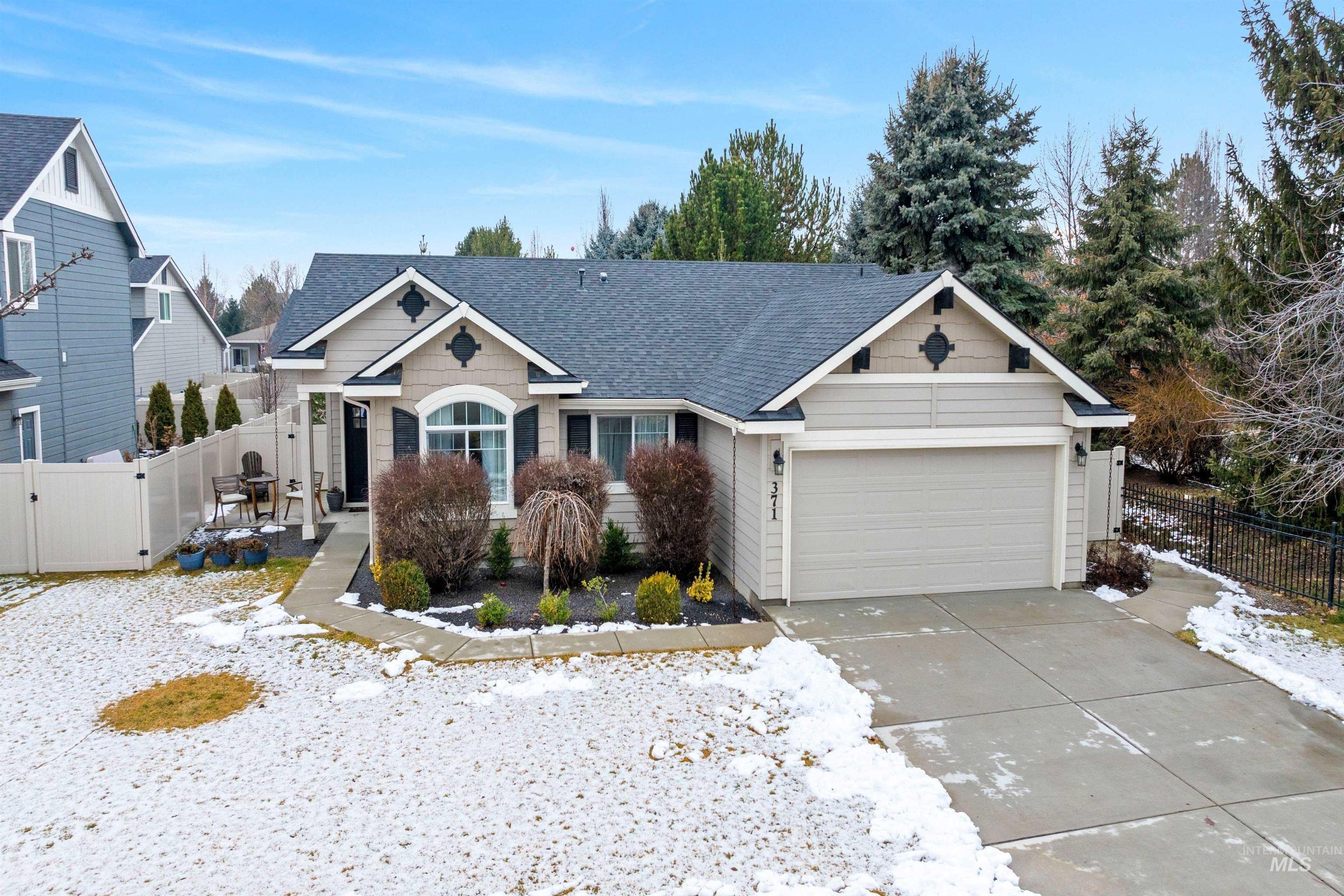 371 N Baxter Way Property Photo