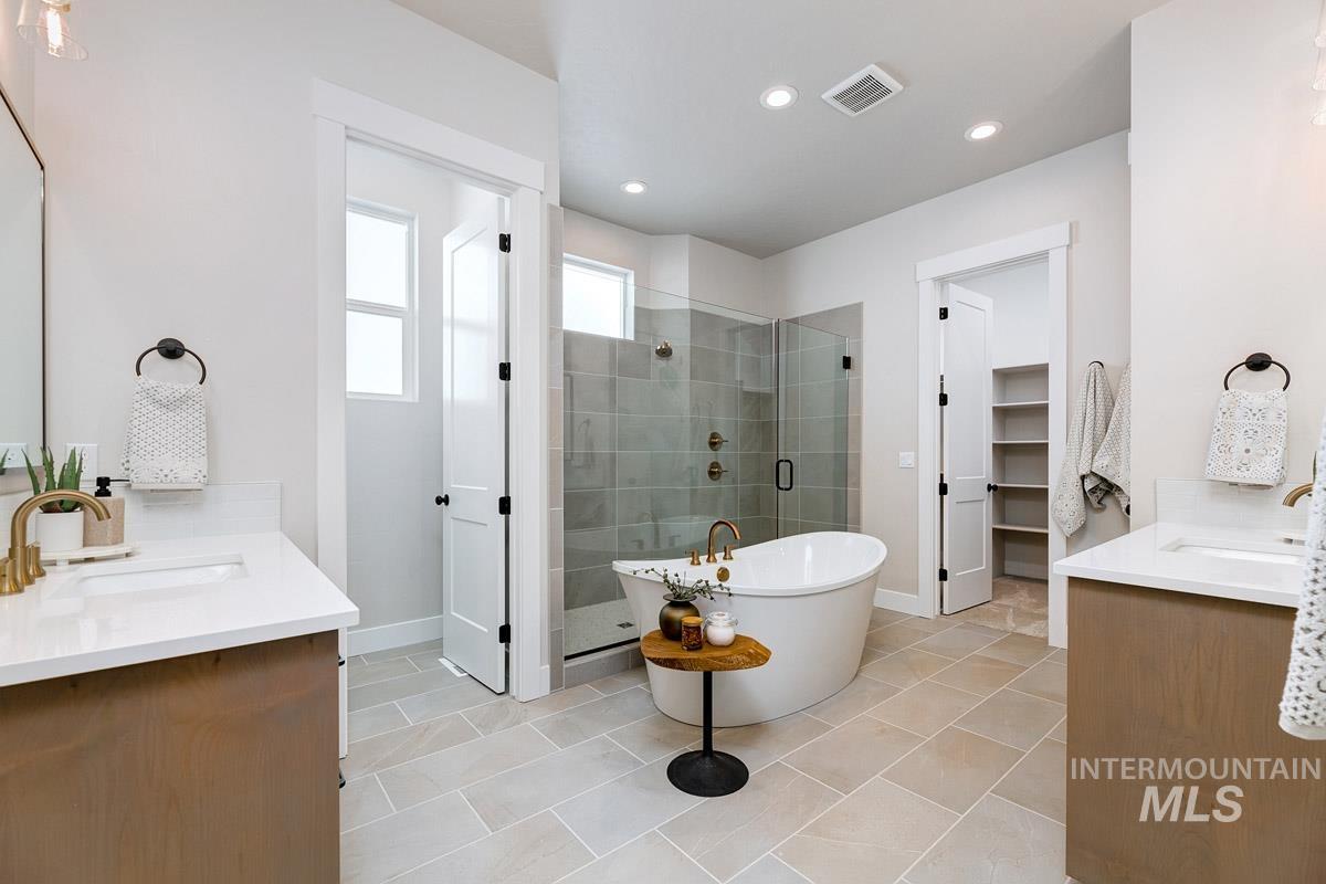 14293 N Goldfinch Ave. Property Photo 14