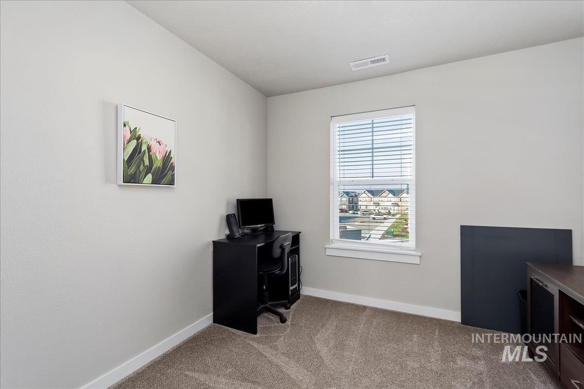 5938 S Jessenia Ln Property Photo 20