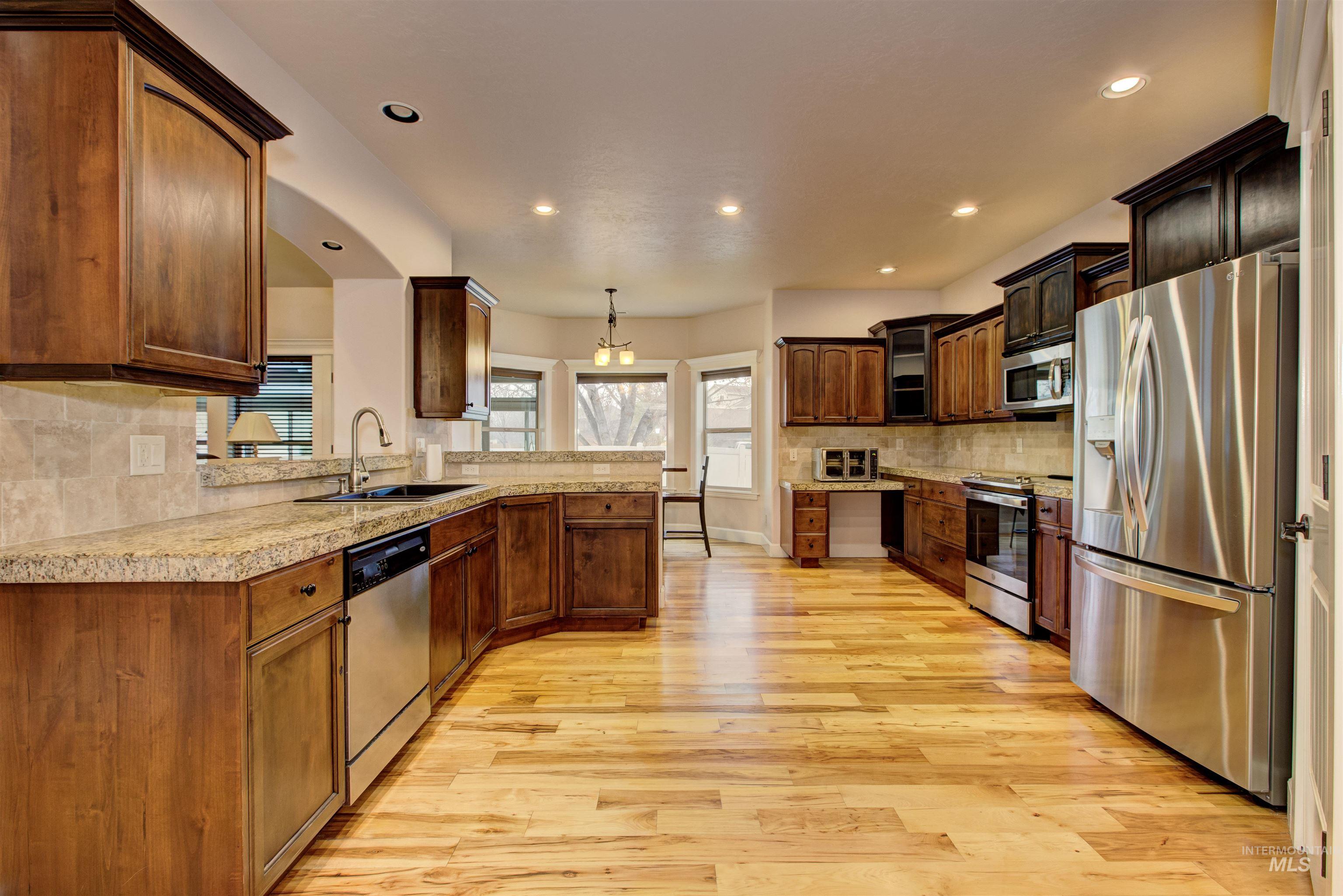 11732 W Raul St Property Photo 18