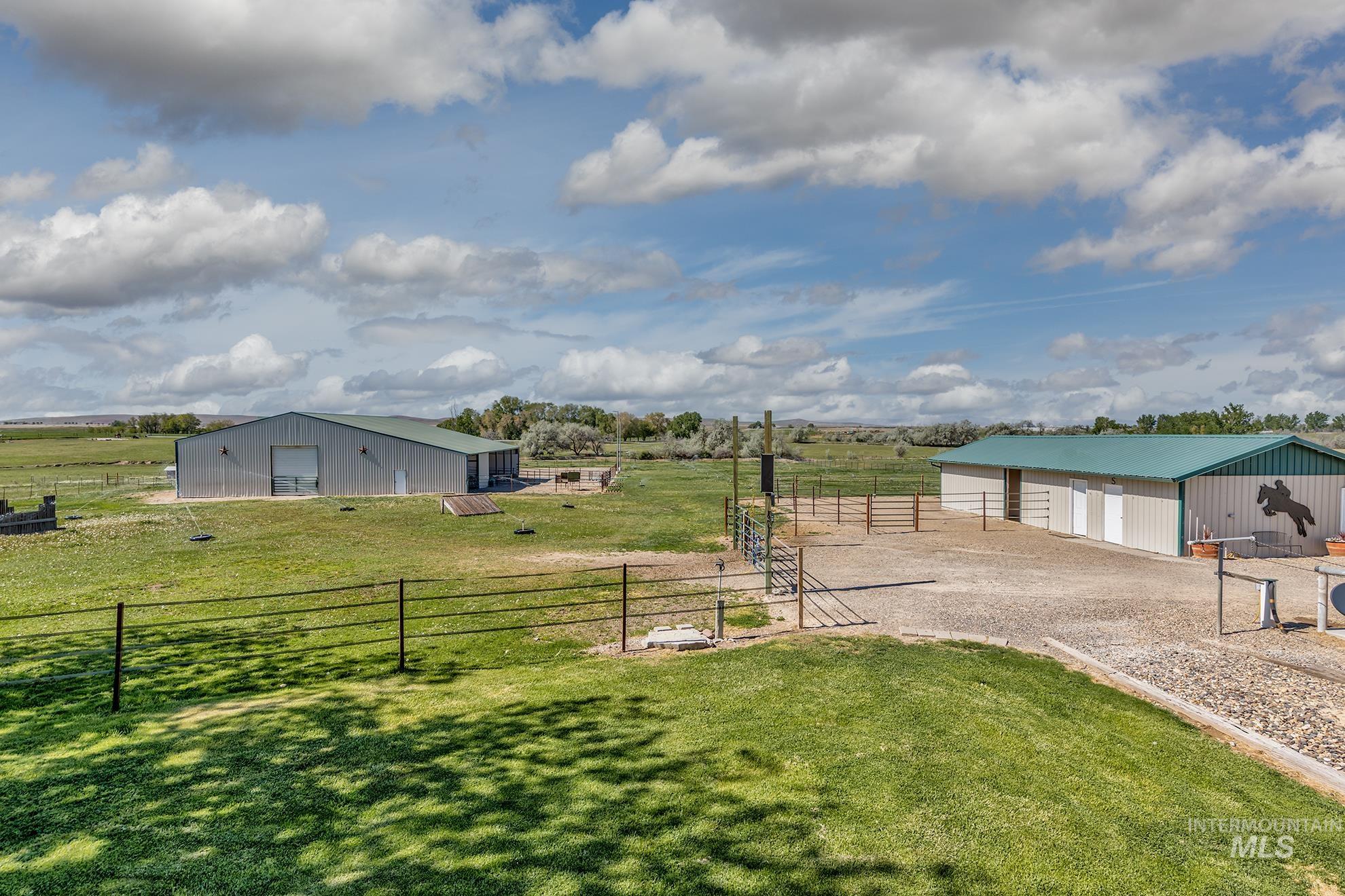 644 Ontario Heights Rd Property Photo 1