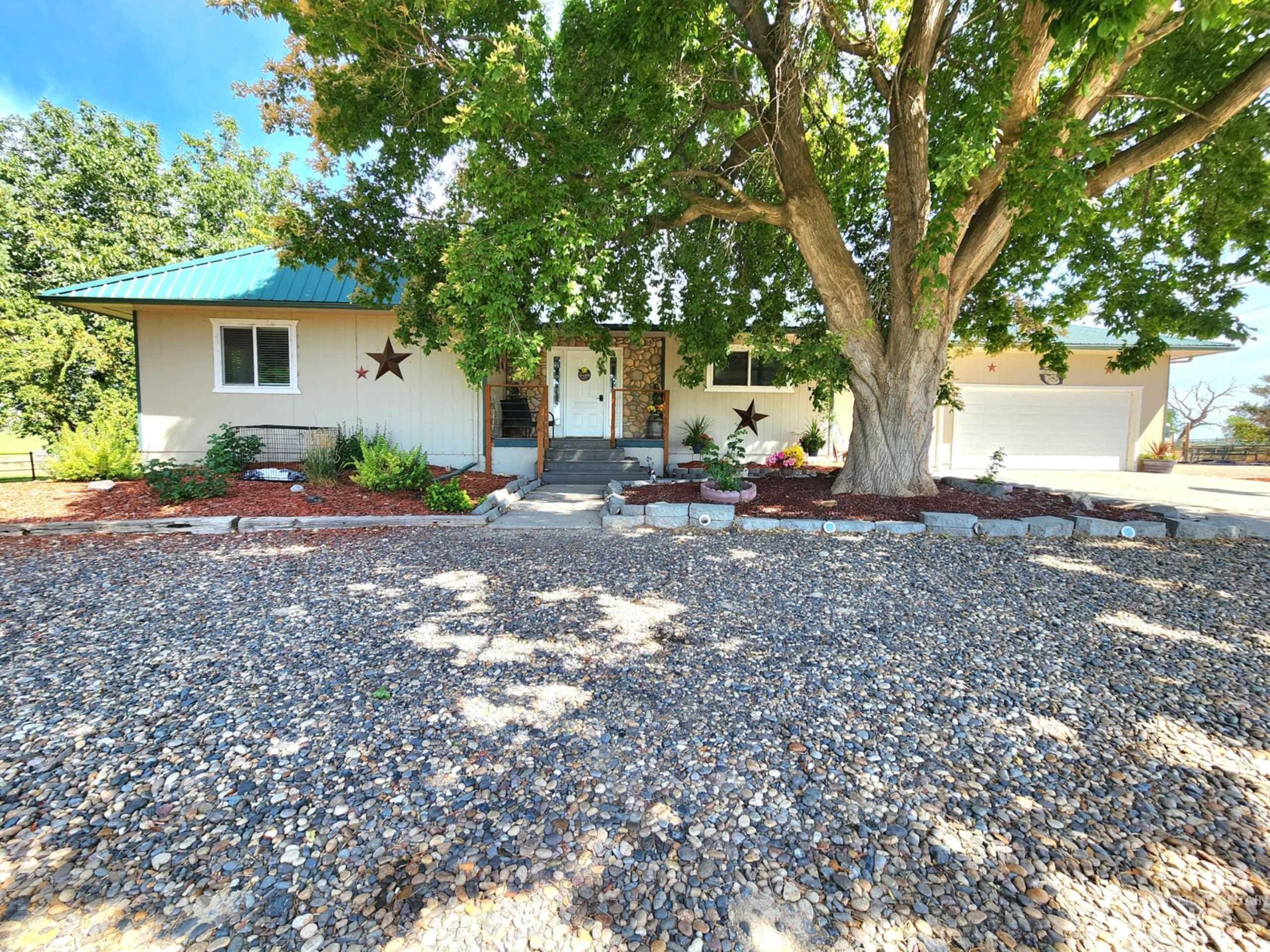 644 Ontario Heights Rd Property Photo