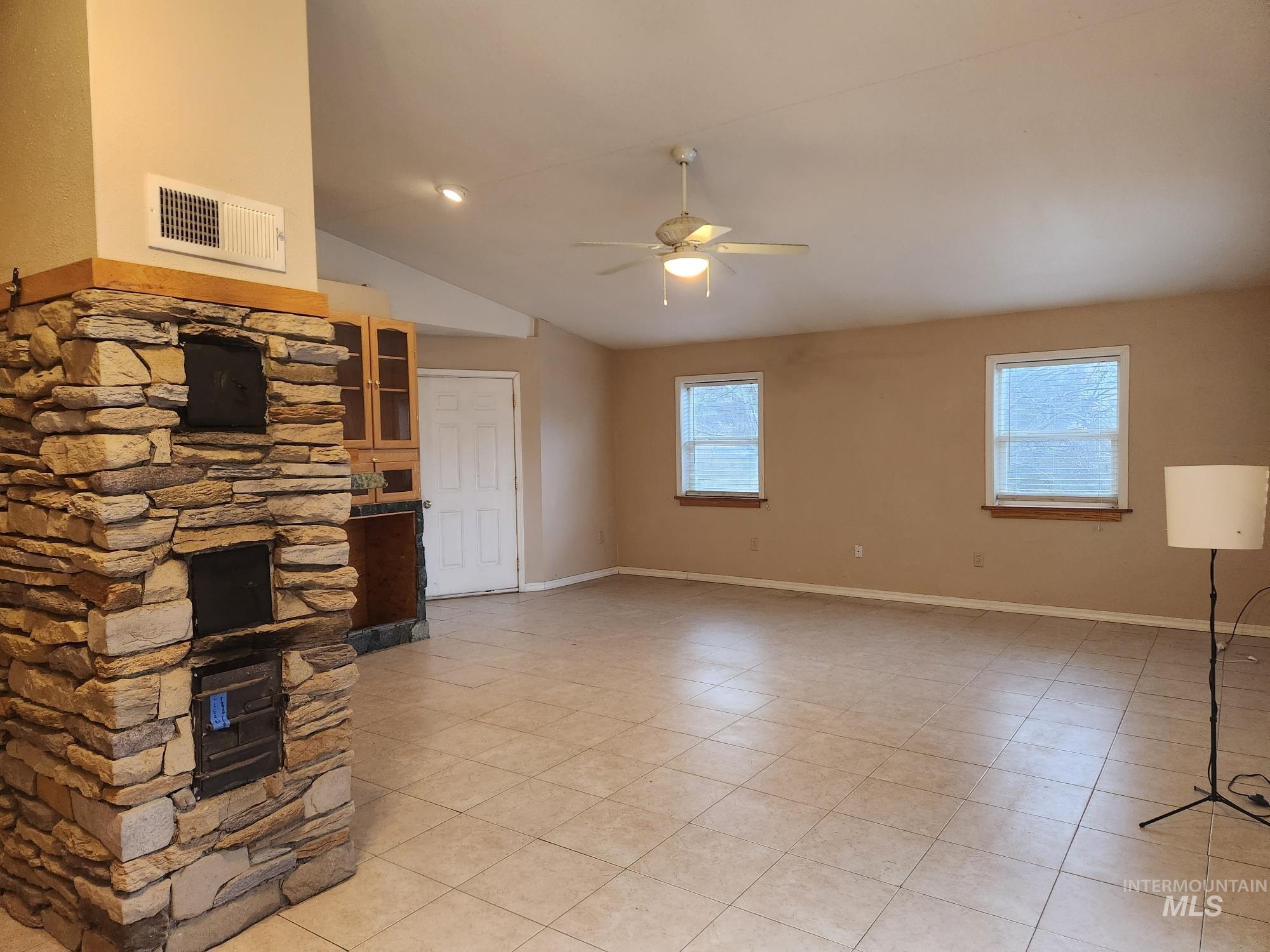 117 View Road Property Photo 12