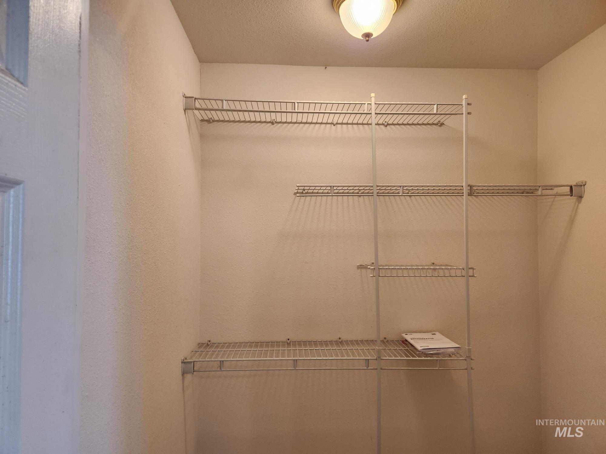 117 View Road Property Photo 23