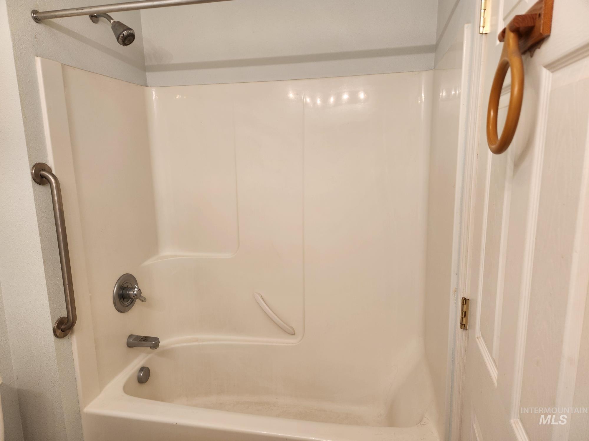 117 View Road Property Photo 29