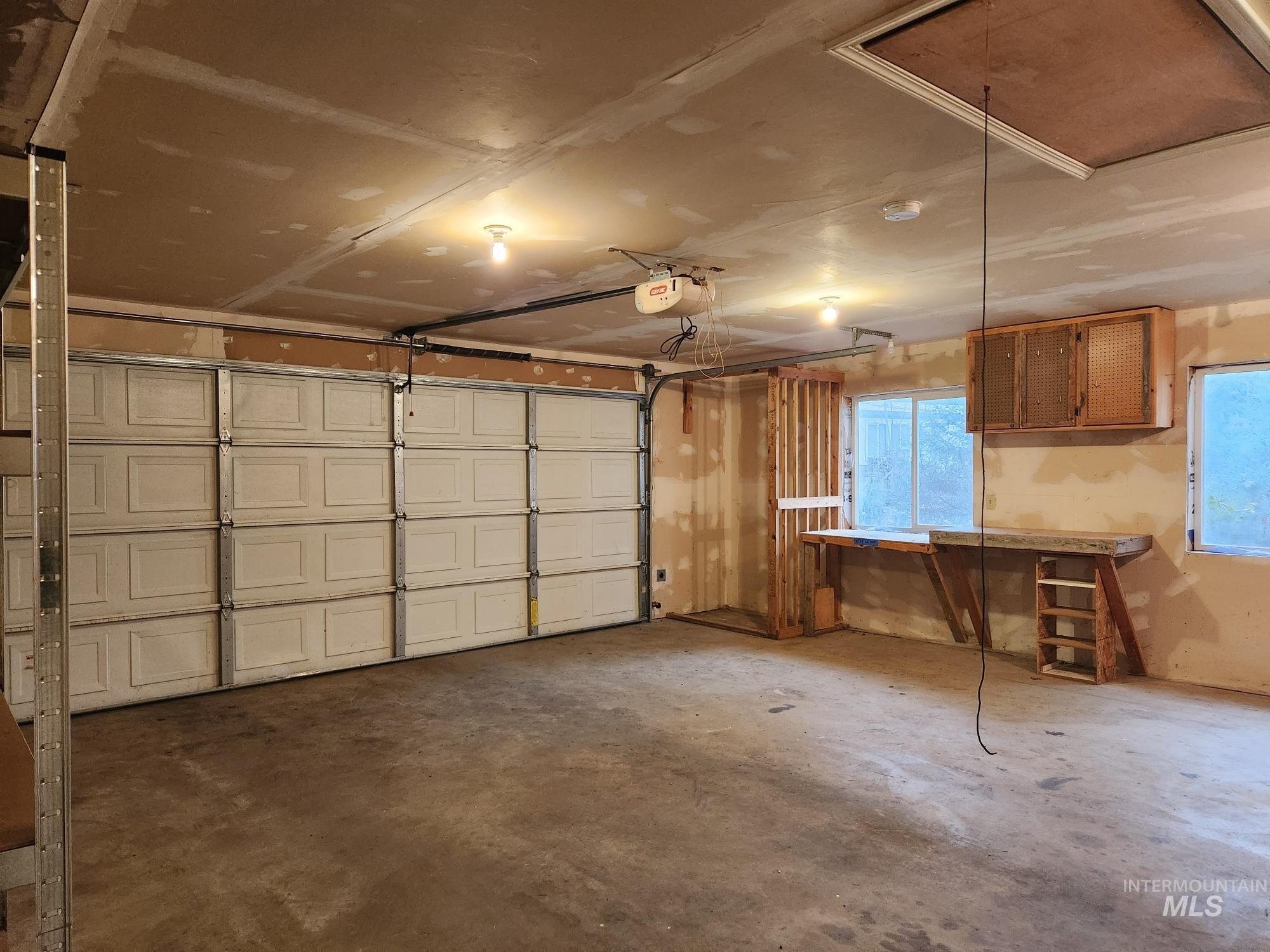 117 View Road Property Photo 36