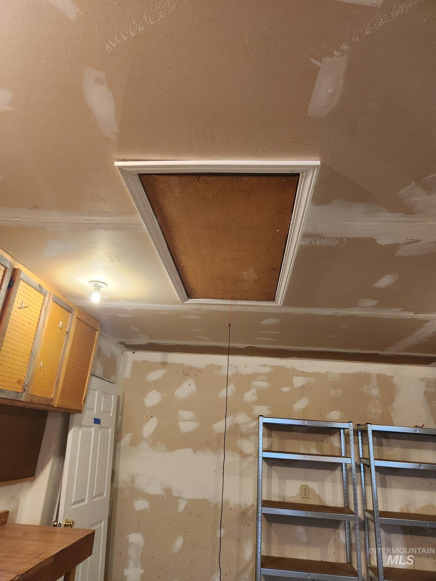 117 View Road Property Photo 37