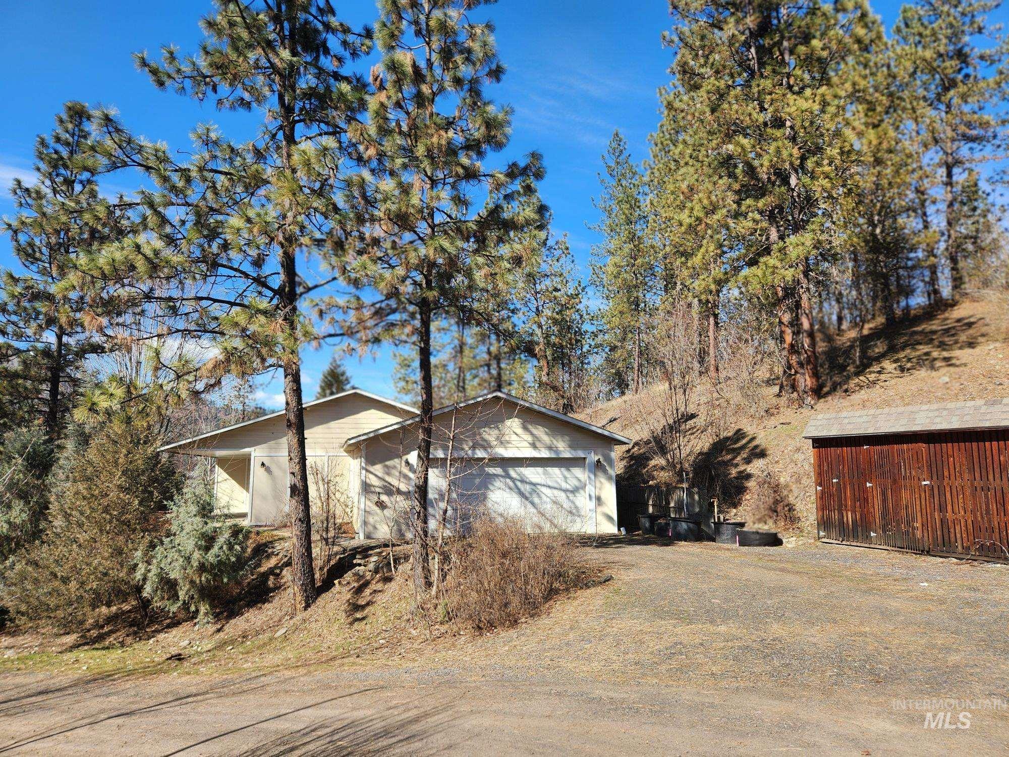 117 View Road Property Photo 38