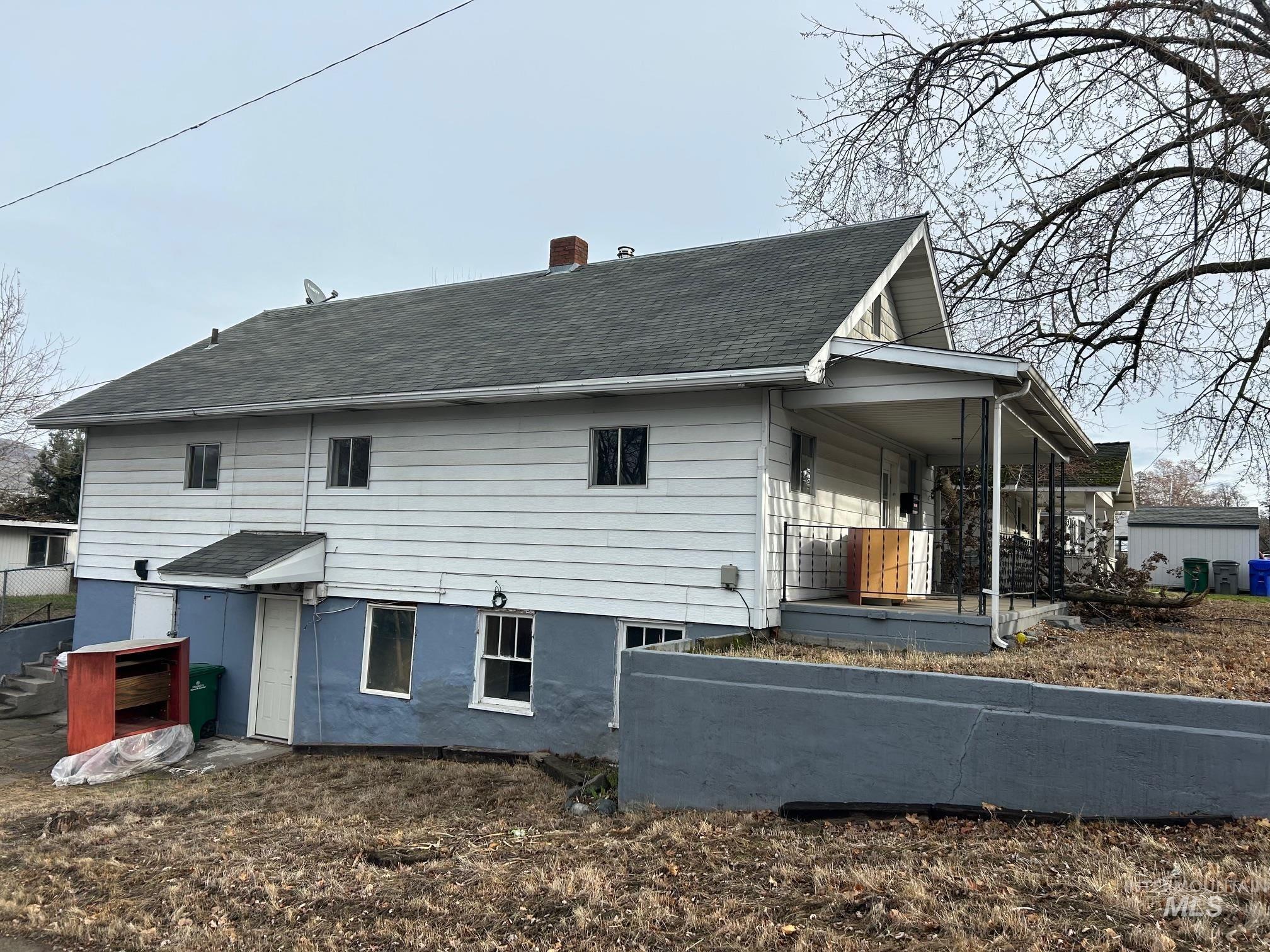 1703 7th Avenue Property Photo 2