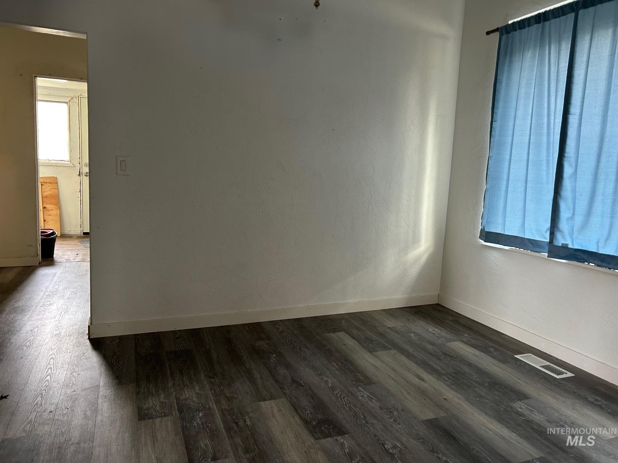 1703 7th Avenue Property Photo 5