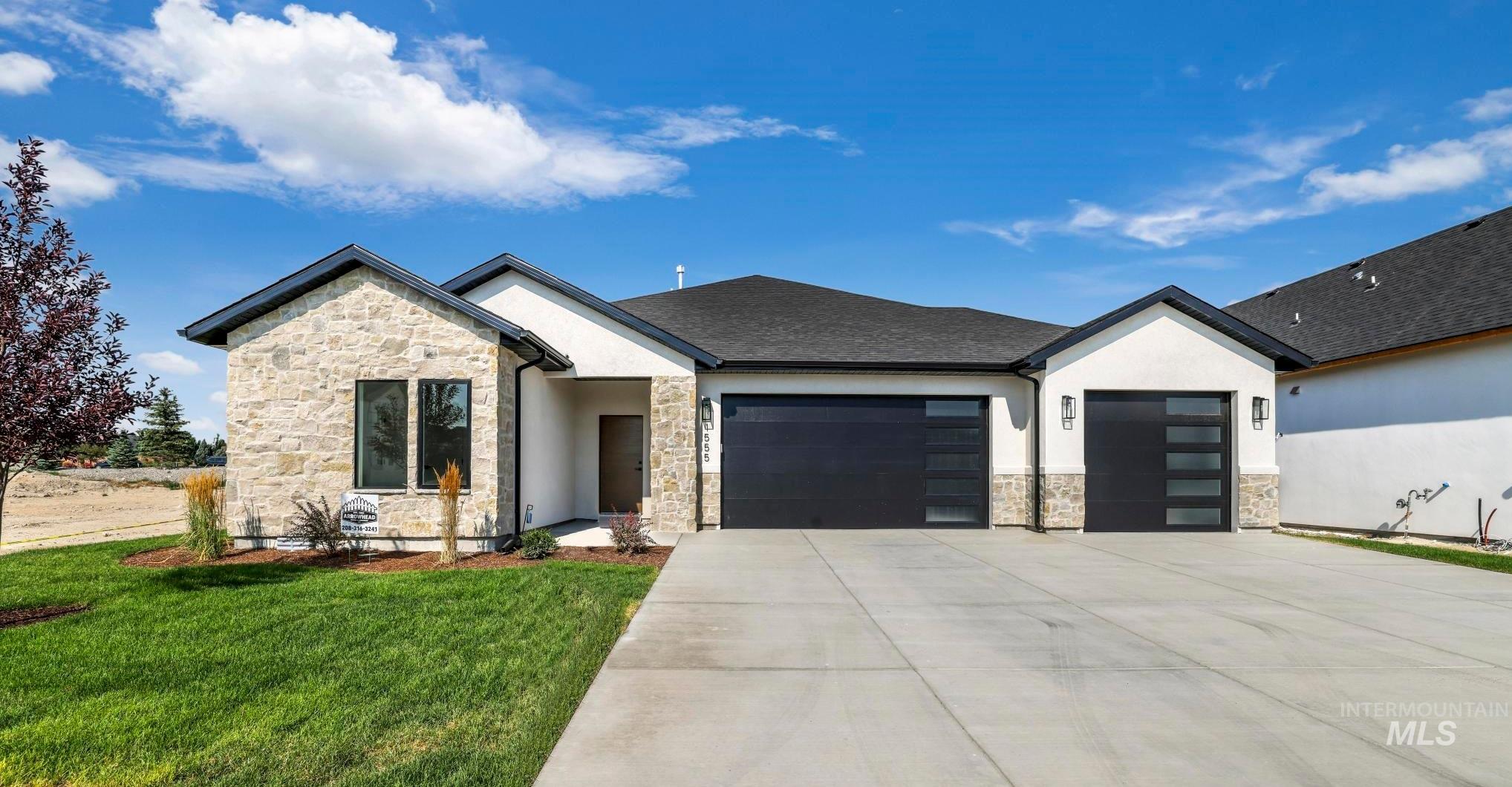 1555 Lagoon Lane Property Photo