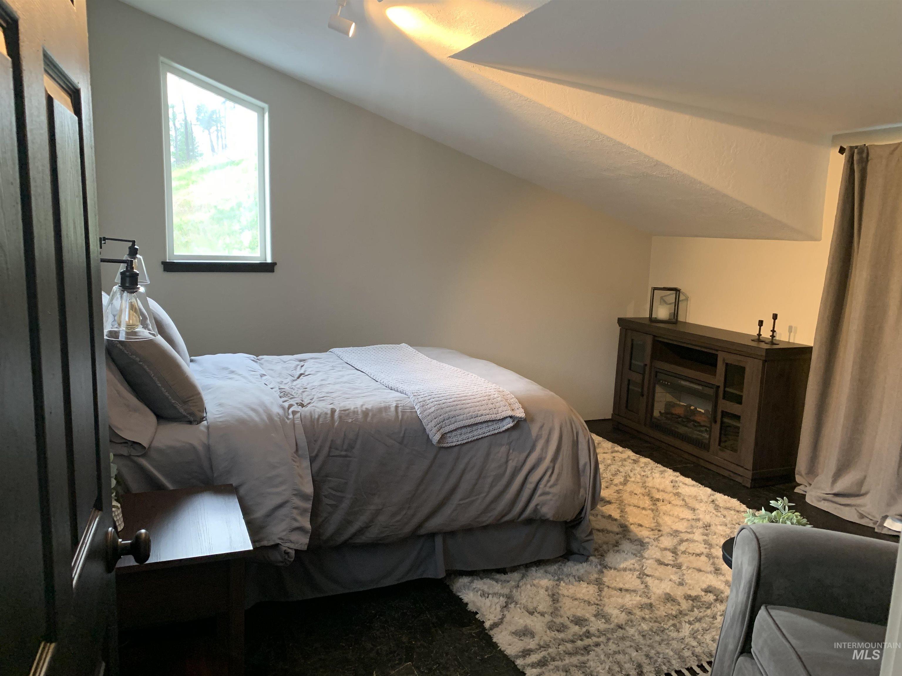 624 Clear Creek Road Property Photo 18