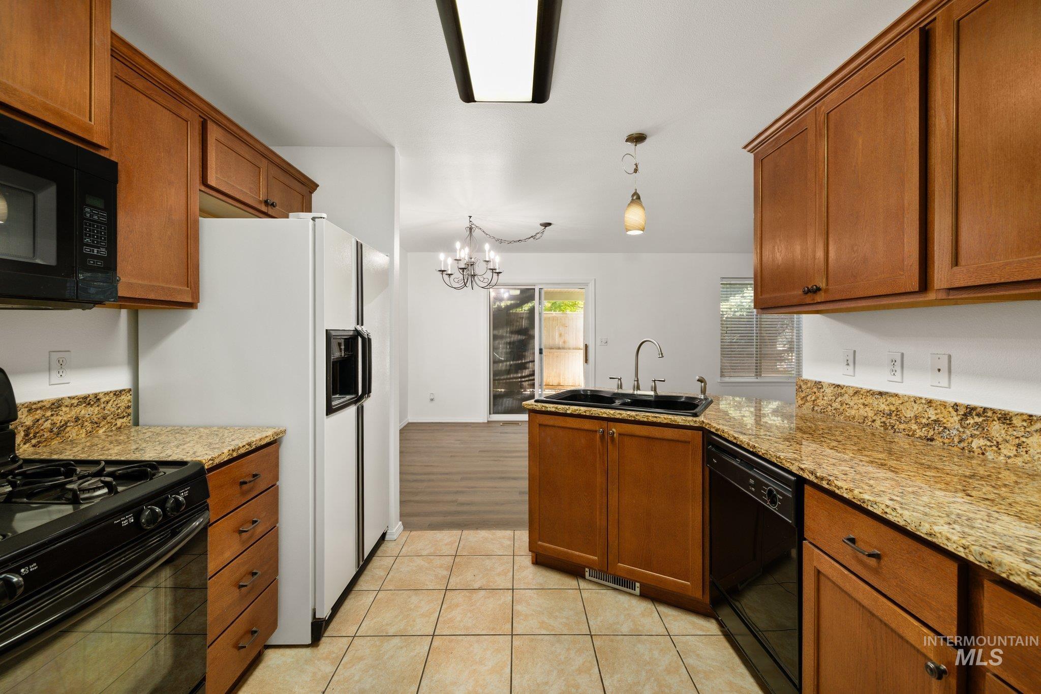 5609 S Caper Pl Property Photo 13