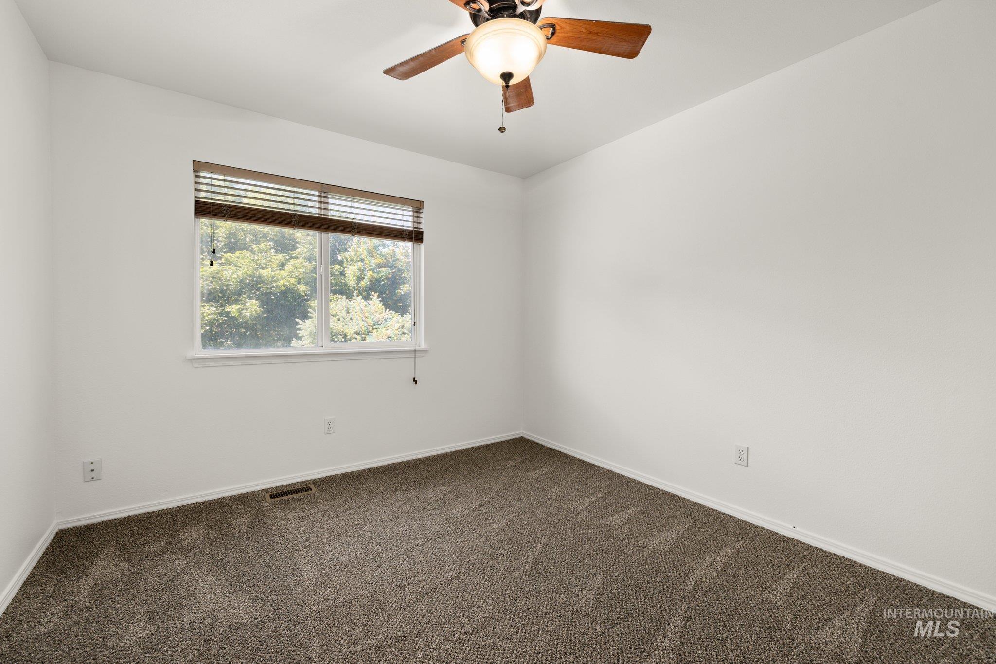 5609 S Caper Pl Property Photo 17