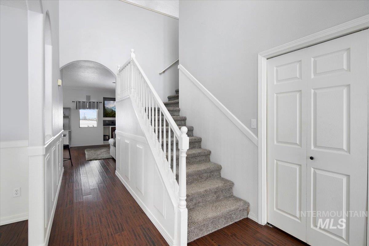 1501 Jordan Lane Property Photo 9