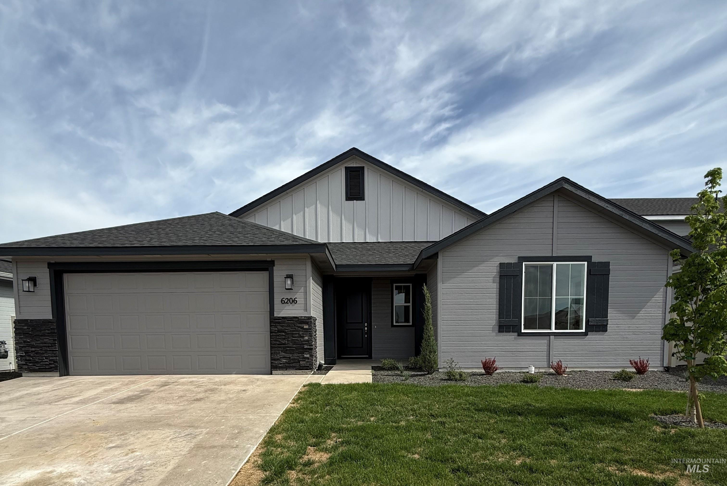 6206 W Parachute Dr Property Photo 1
