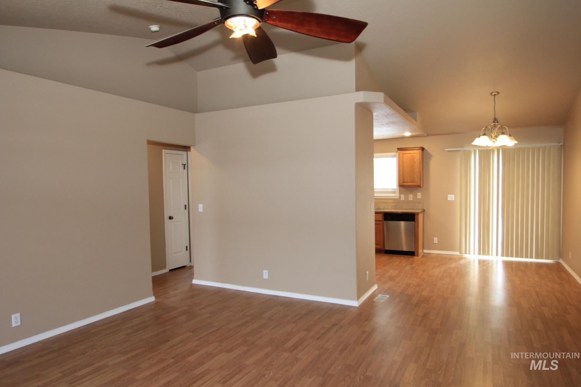 2111 Feltham Peak Property Photo 9