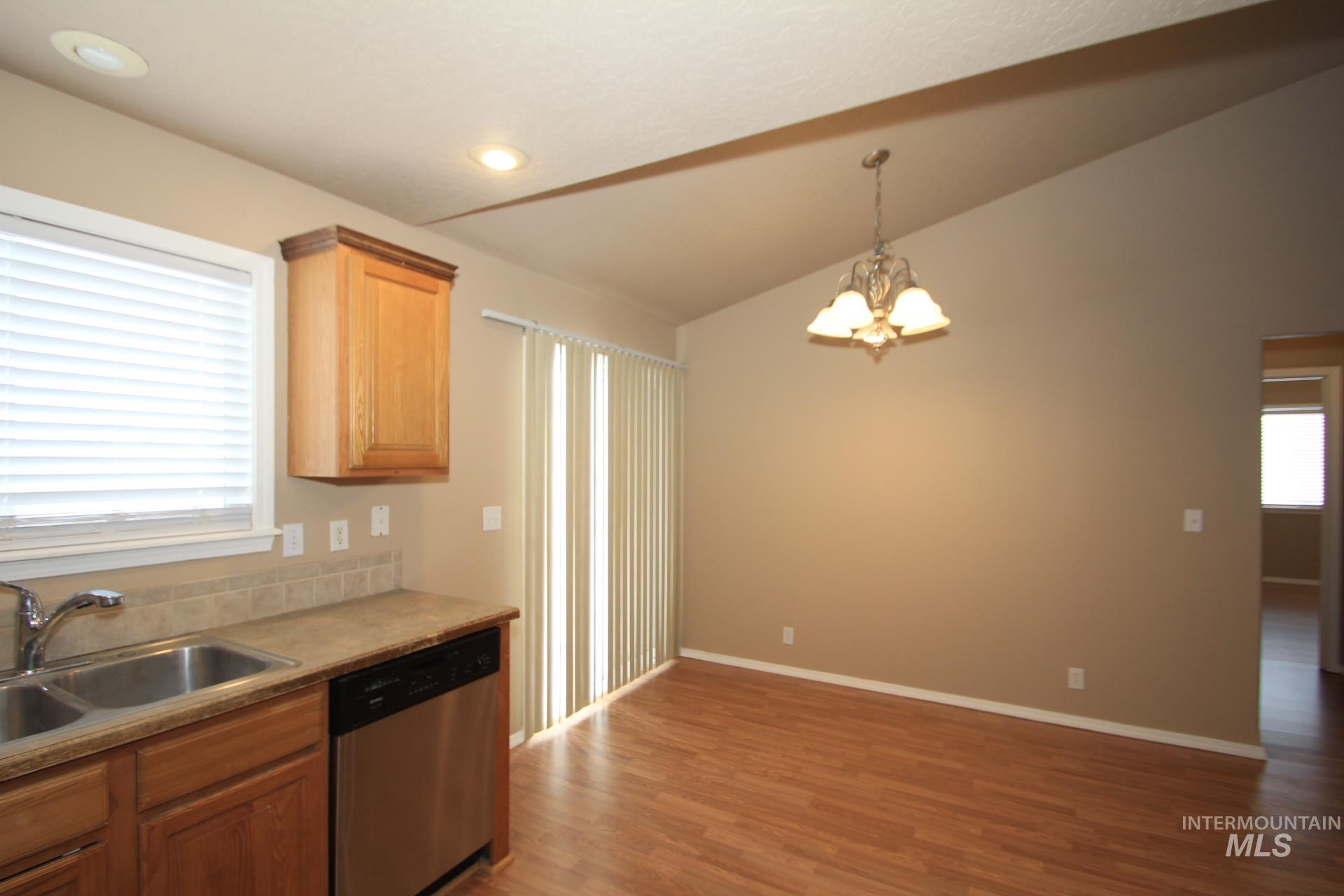 2111 Feltham Peak Property Photo 12