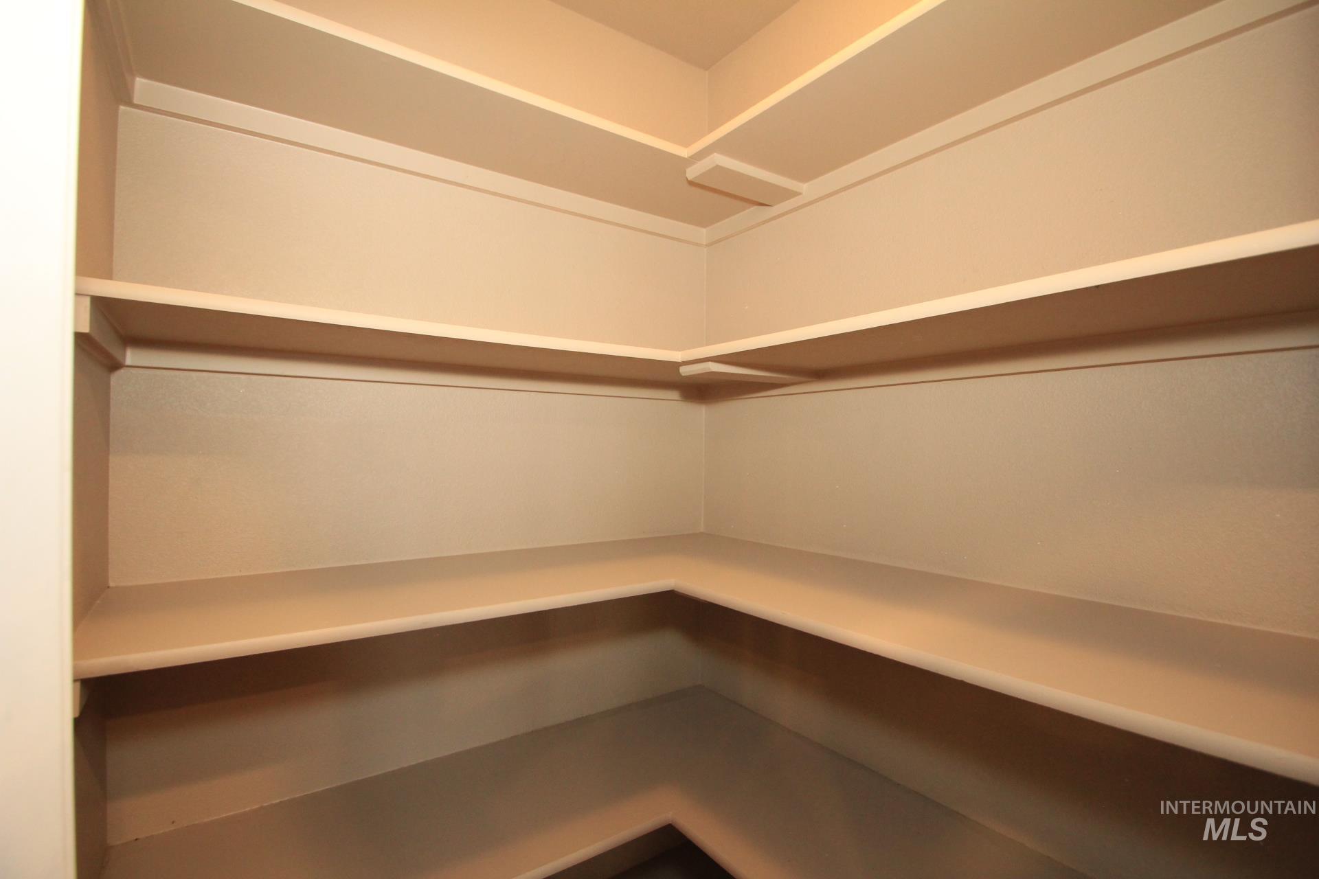2111 Feltham Peak Property Photo 15