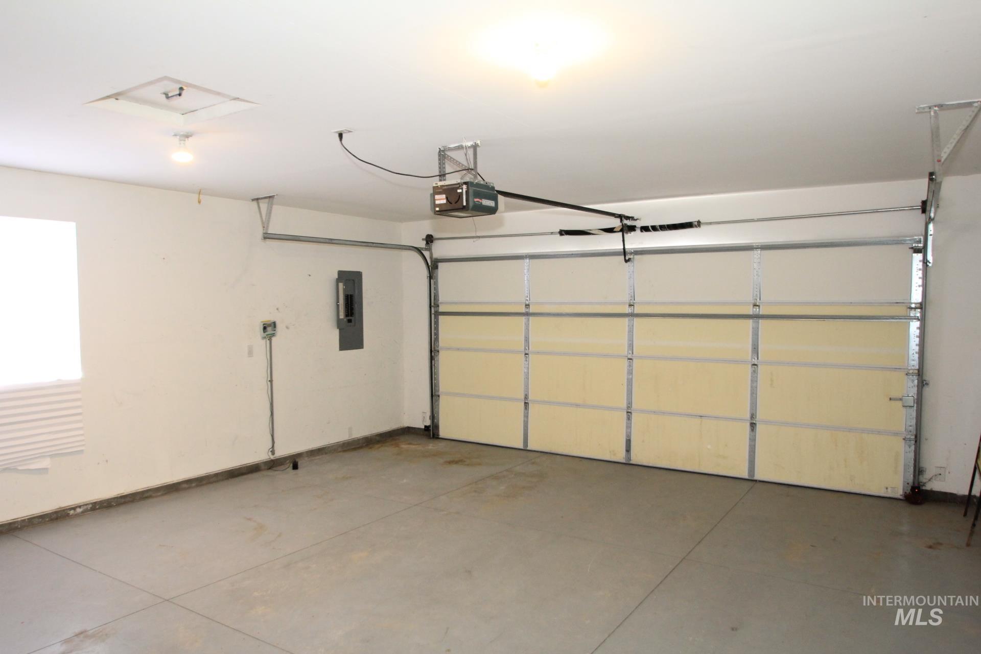 2111 Feltham Peak Property Photo 34