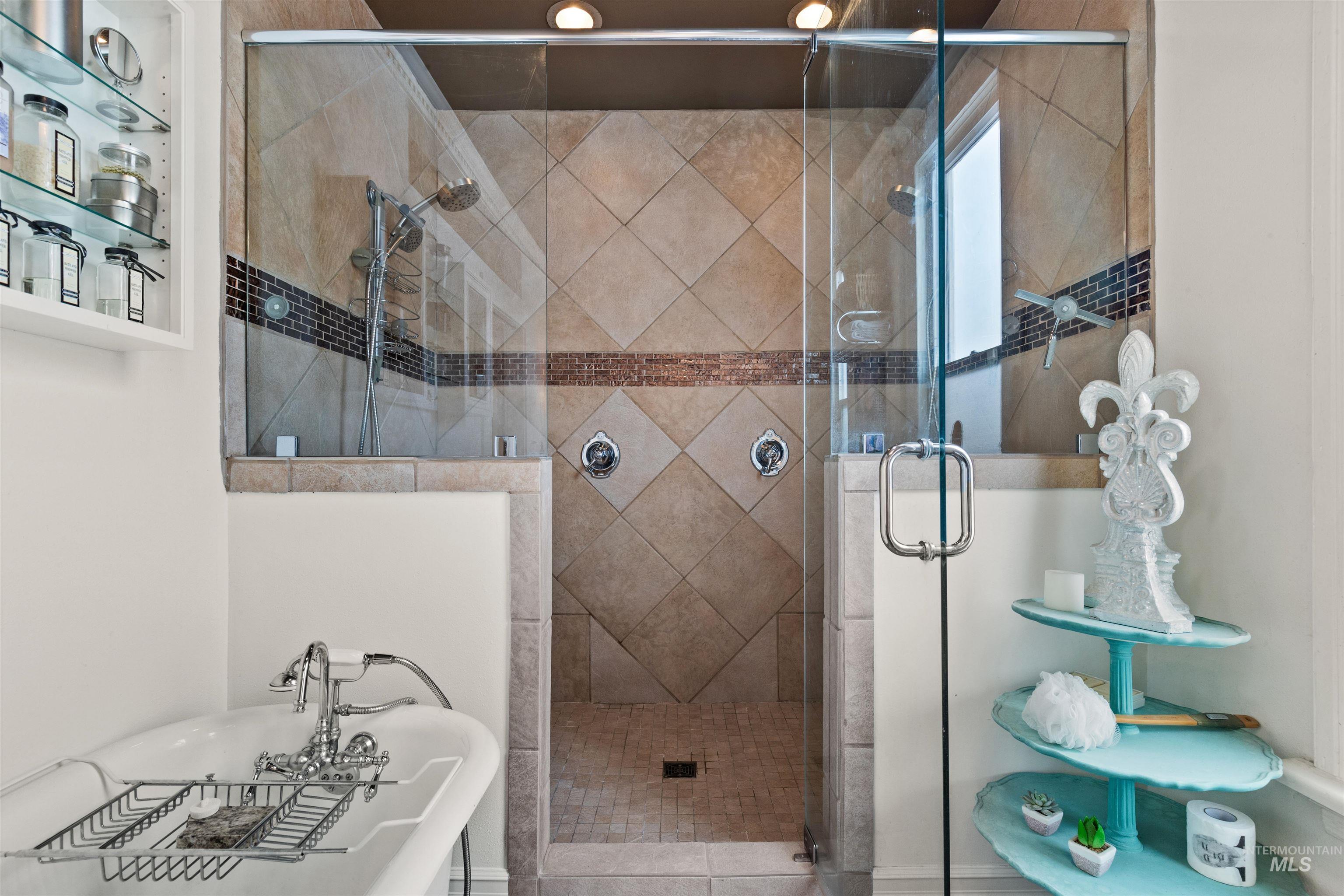 326 5th Avenue Property Photo 38