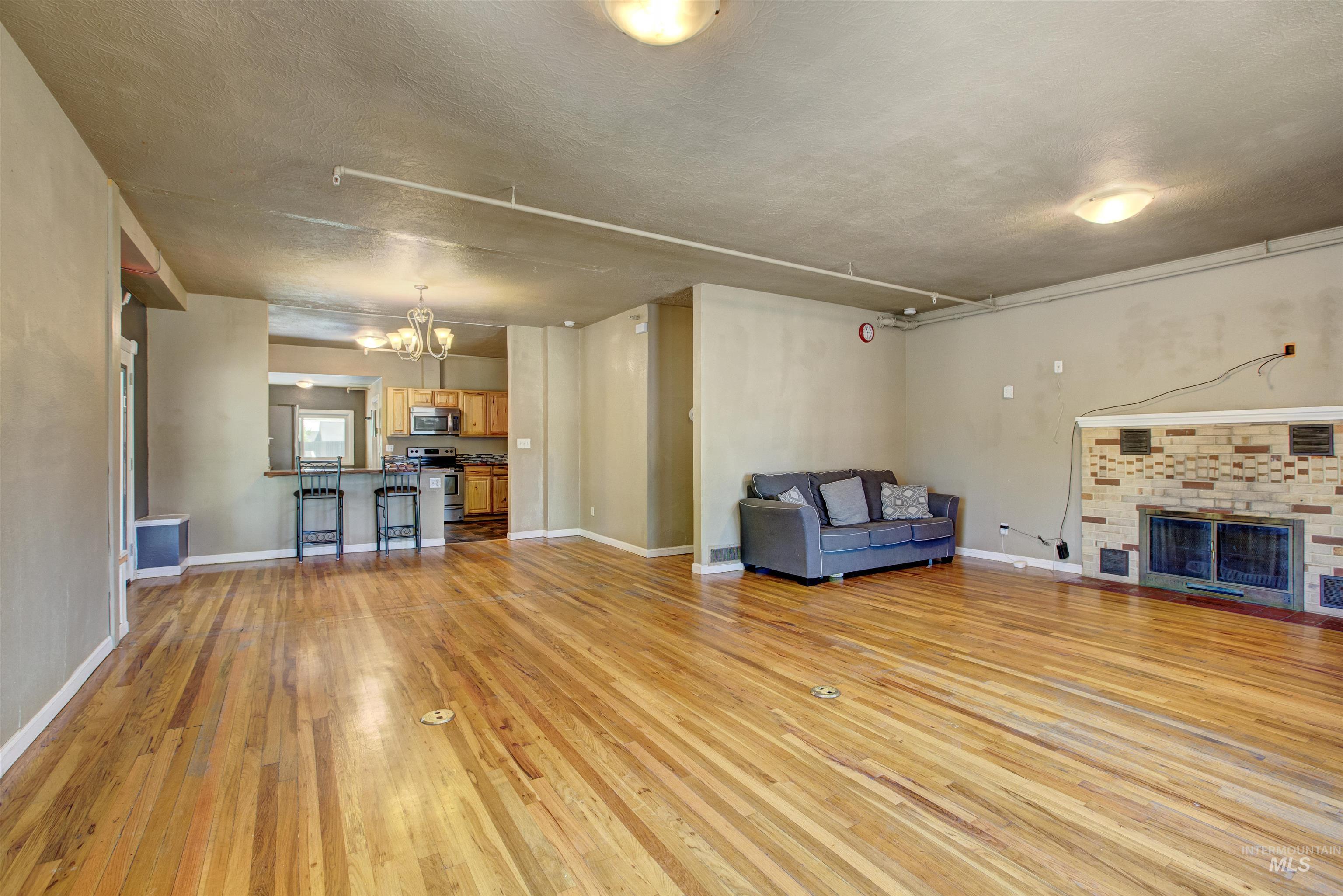 710 E Linden St. Property Photo 19