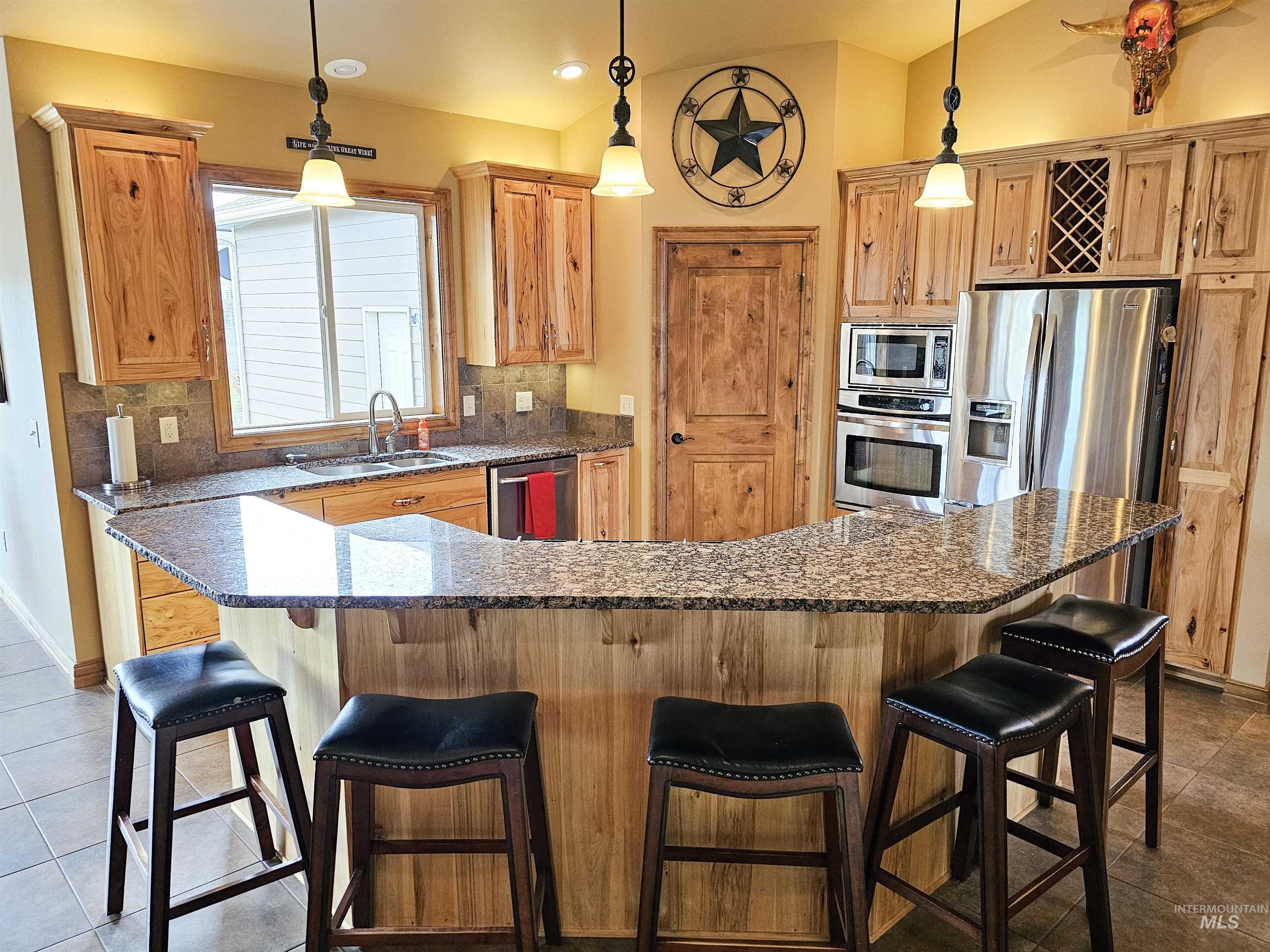 15714 Rodeo Lane Property Photo 15
