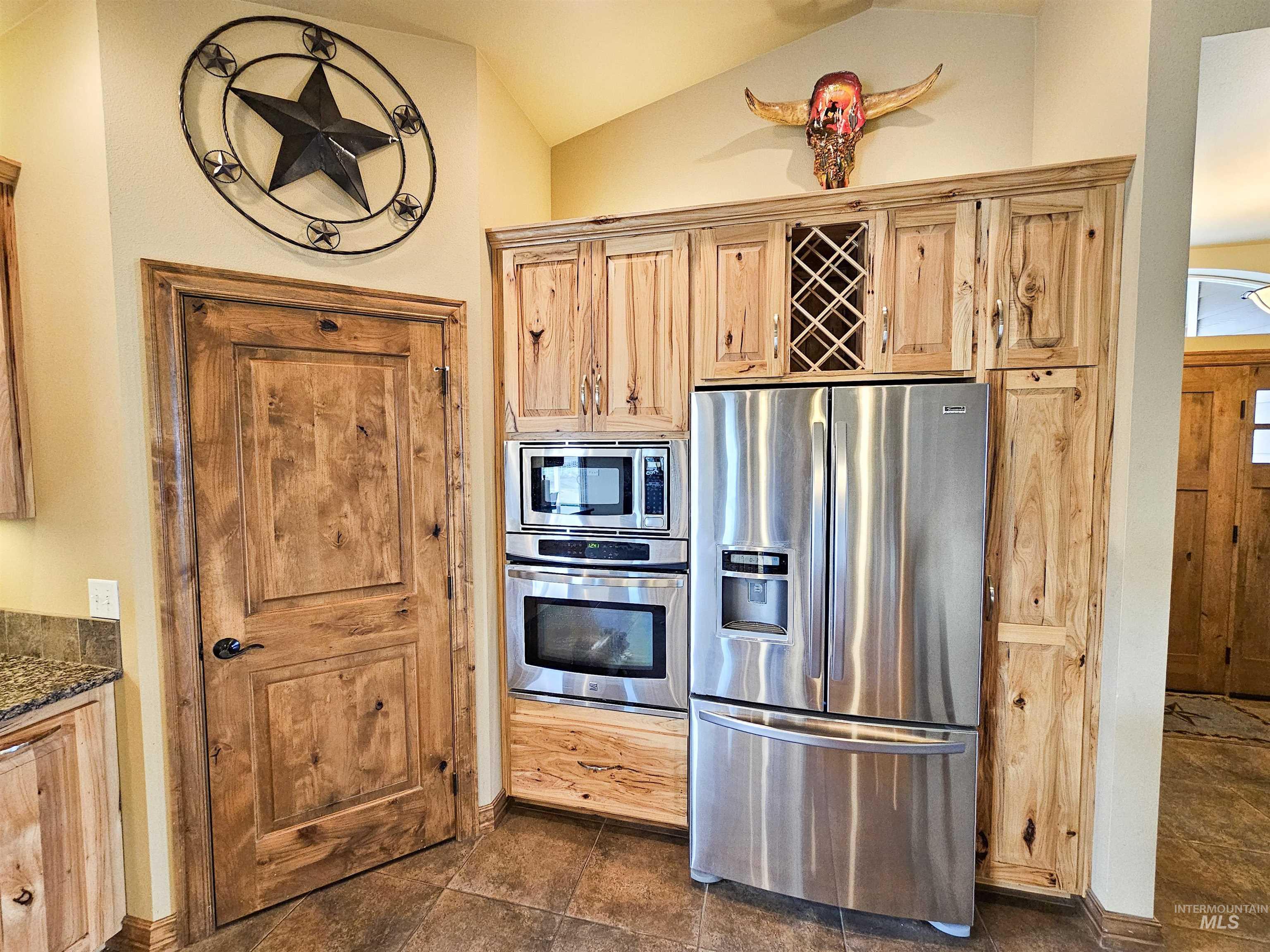 15714 Rodeo Lane Property Photo 17