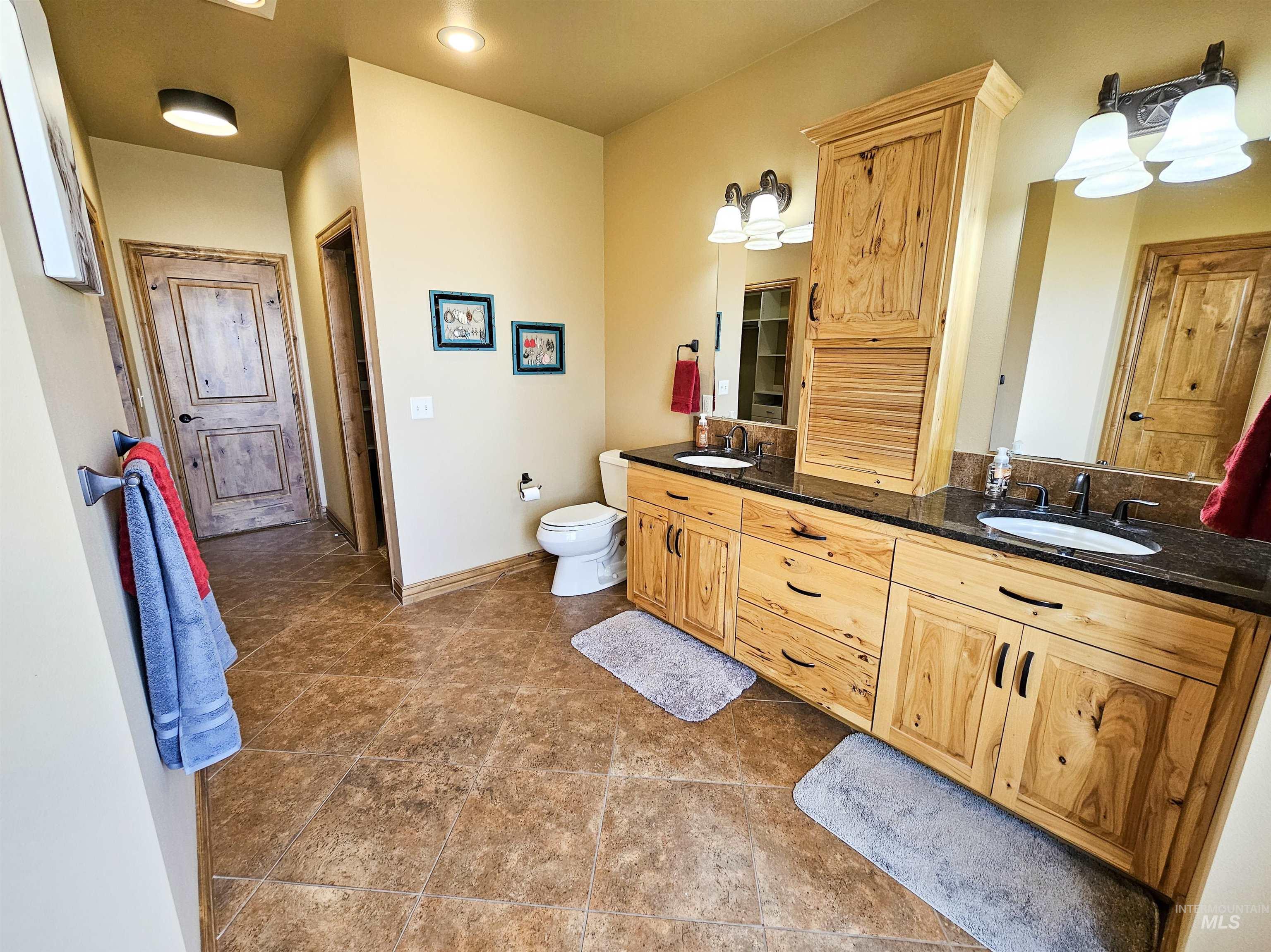 15714 Rodeo Lane Property Photo 22