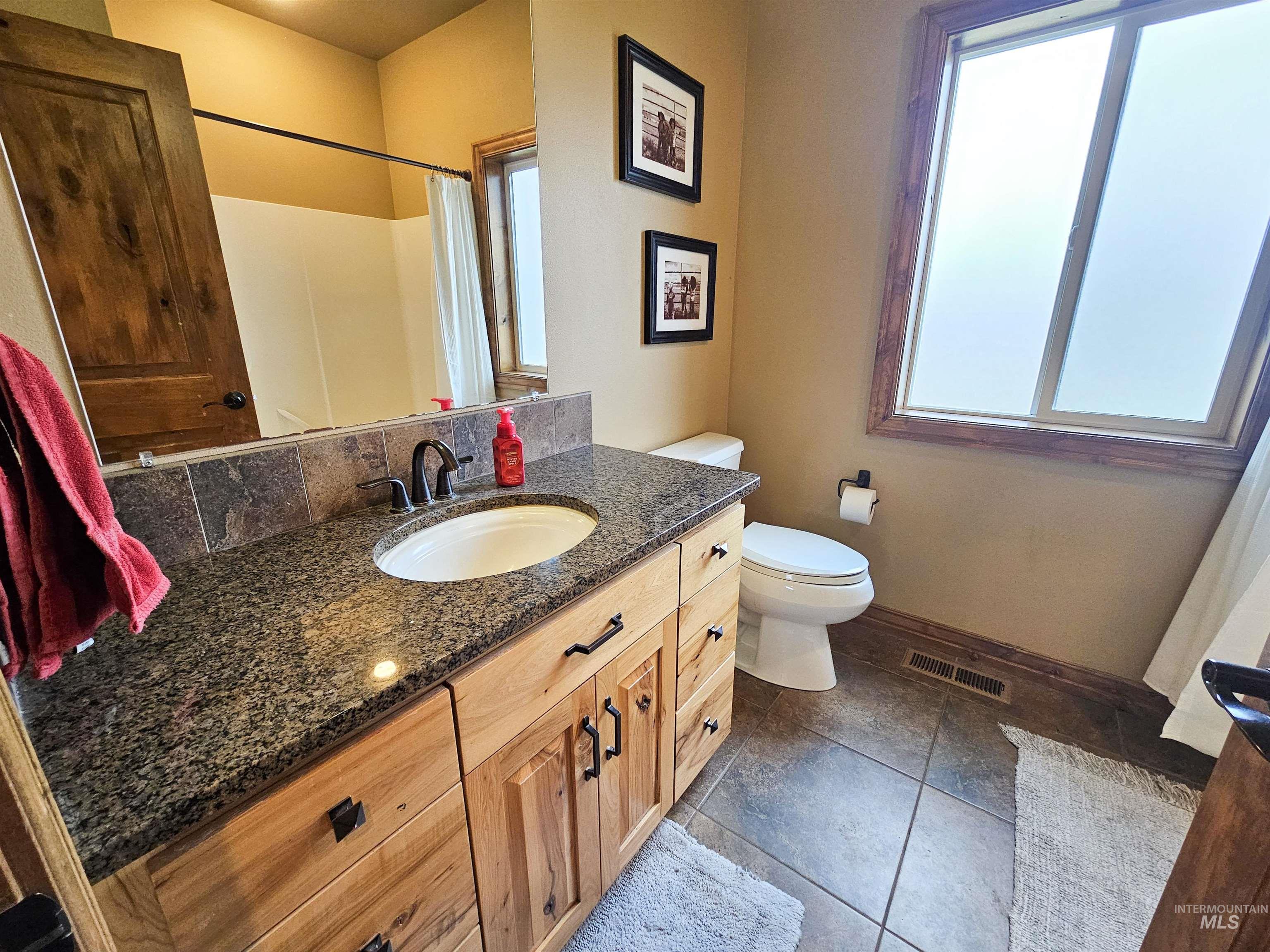 15714 Rodeo Lane Property Photo 25