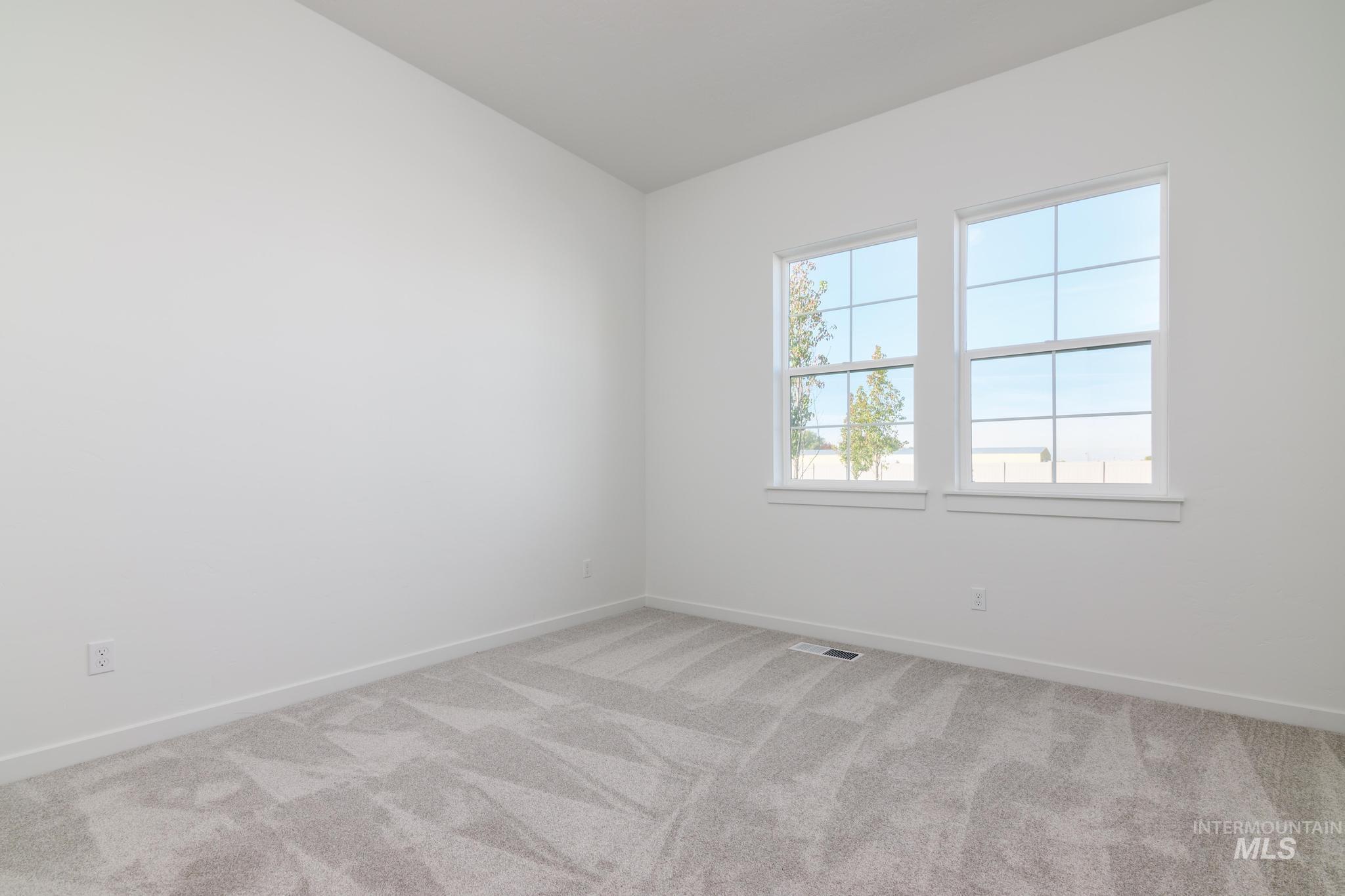2182 N Milestone Way Property Photo 22