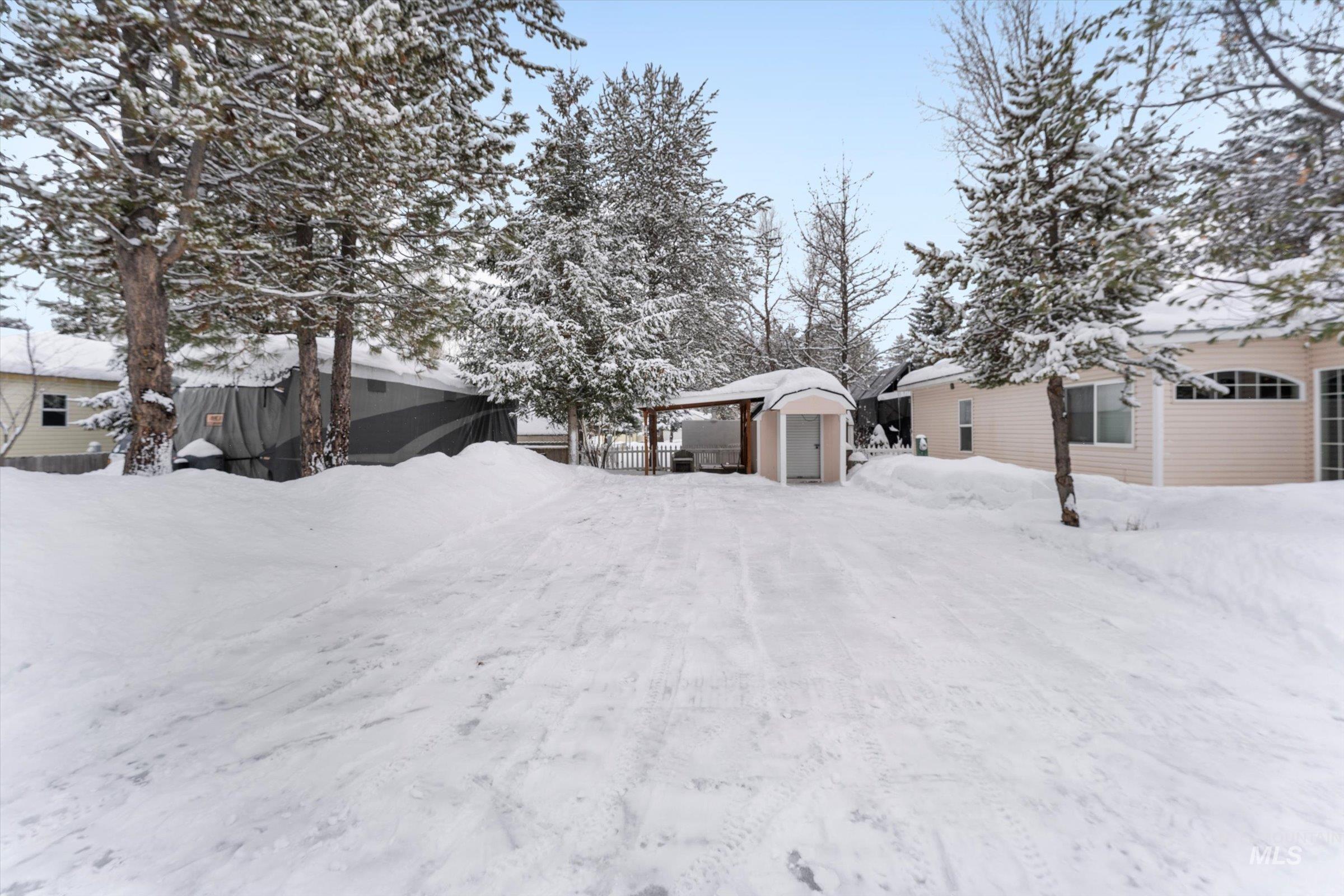 514 Sawyer St Property Photo 35