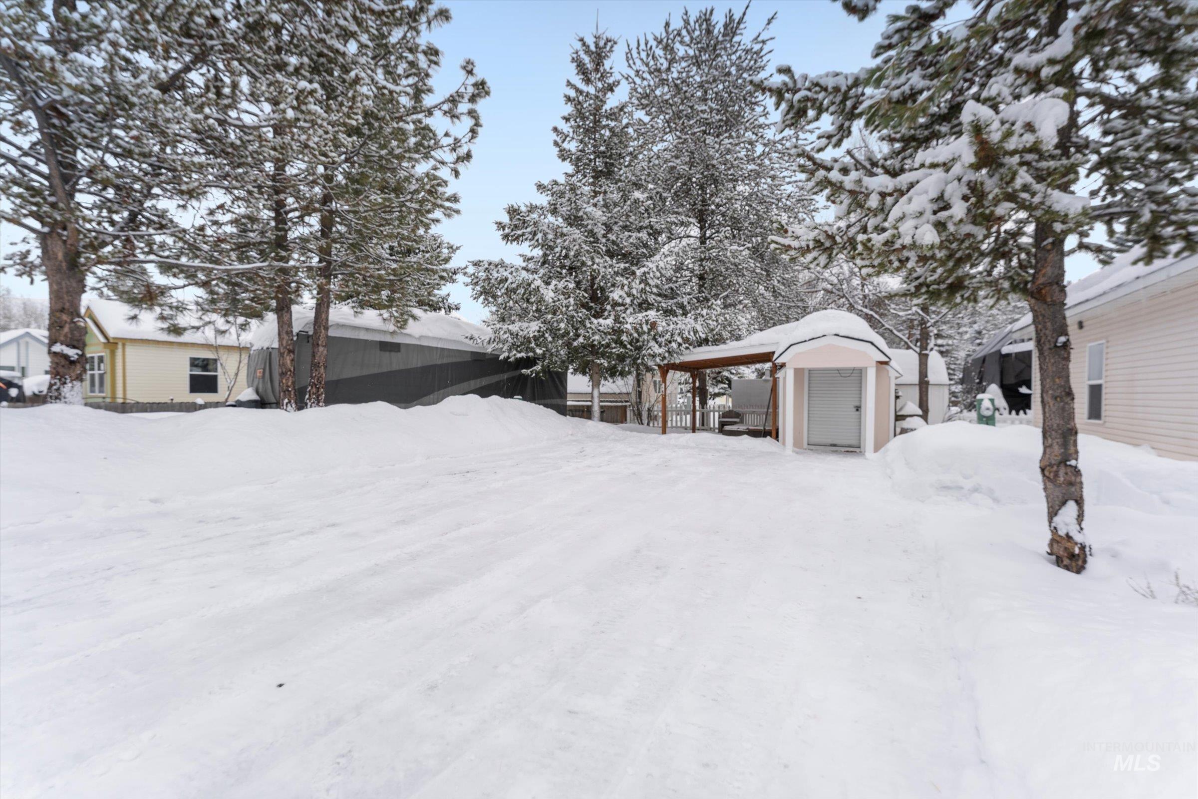 514 Sawyer St Property Photo 36