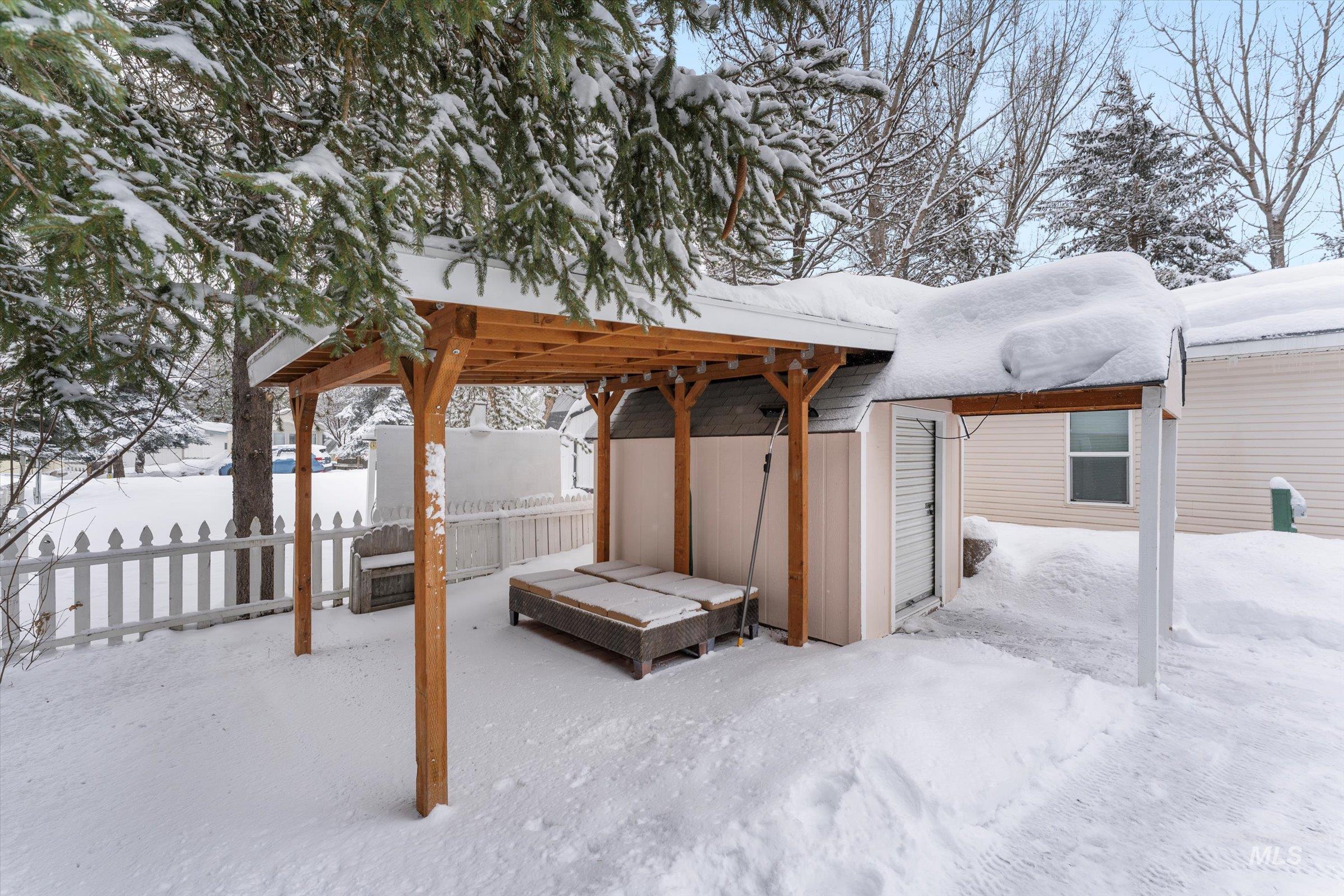 514 Sawyer St Property Photo 38