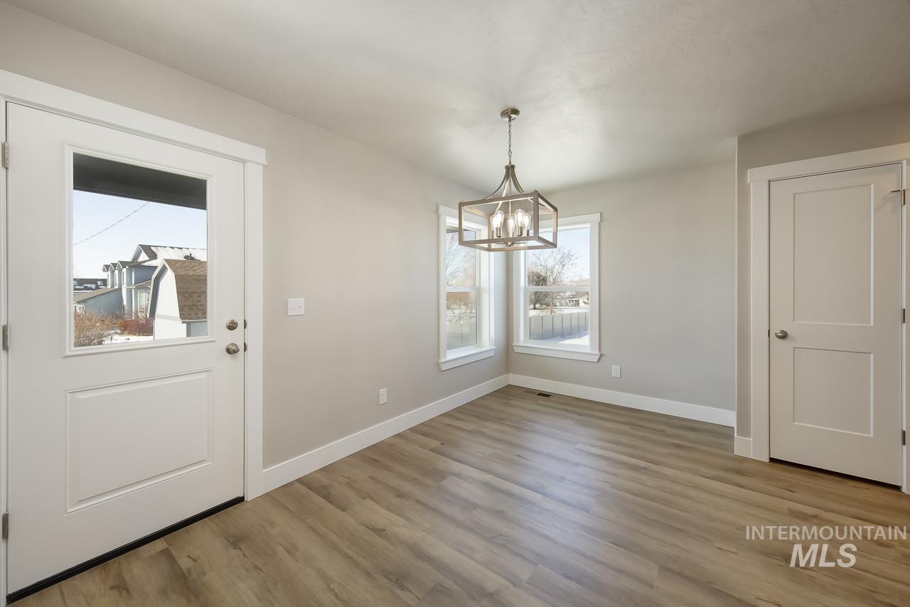 1541 Regency Way Property Photo 11