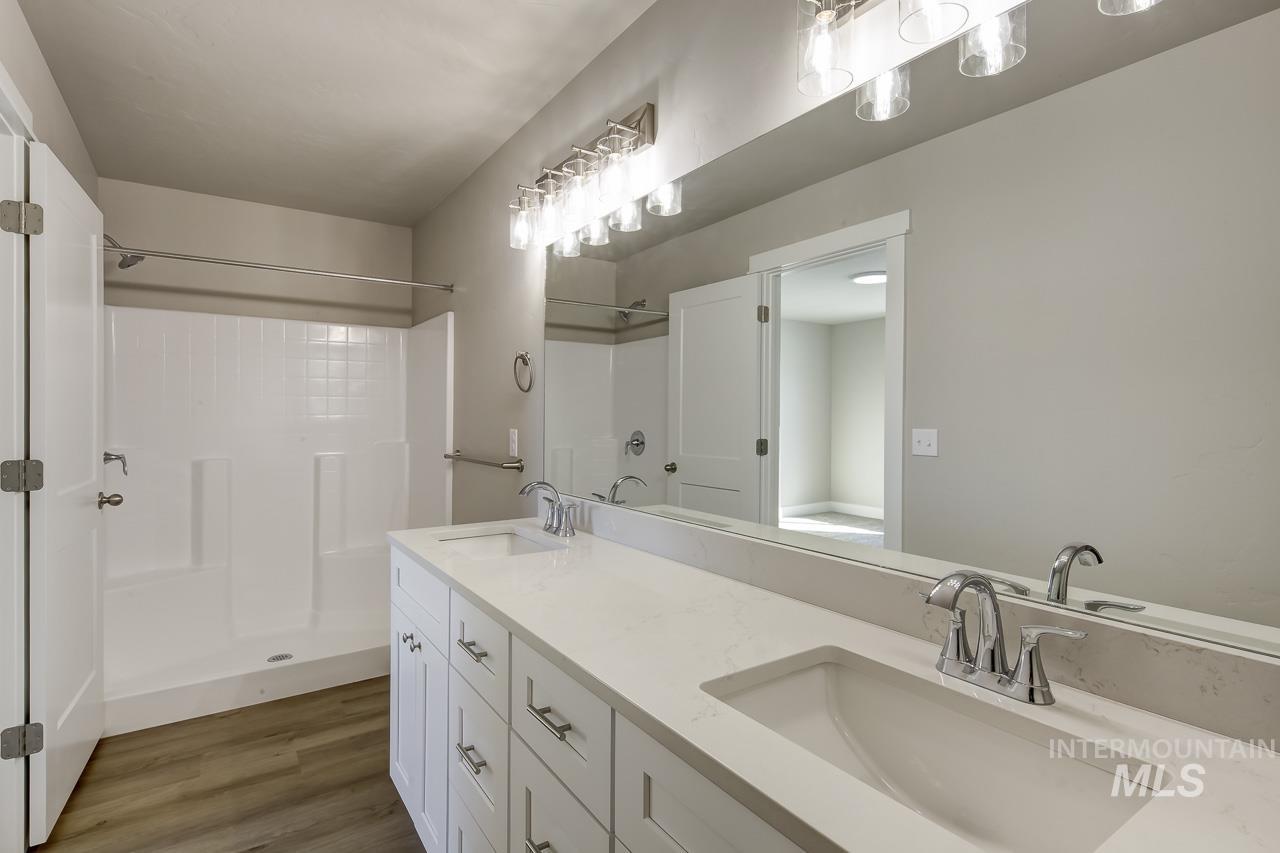 1541 Regency Way Property Photo 15