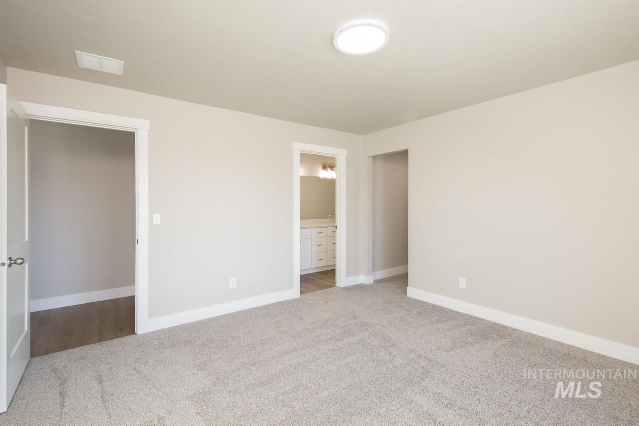 1541 Regency Way Property Photo 16