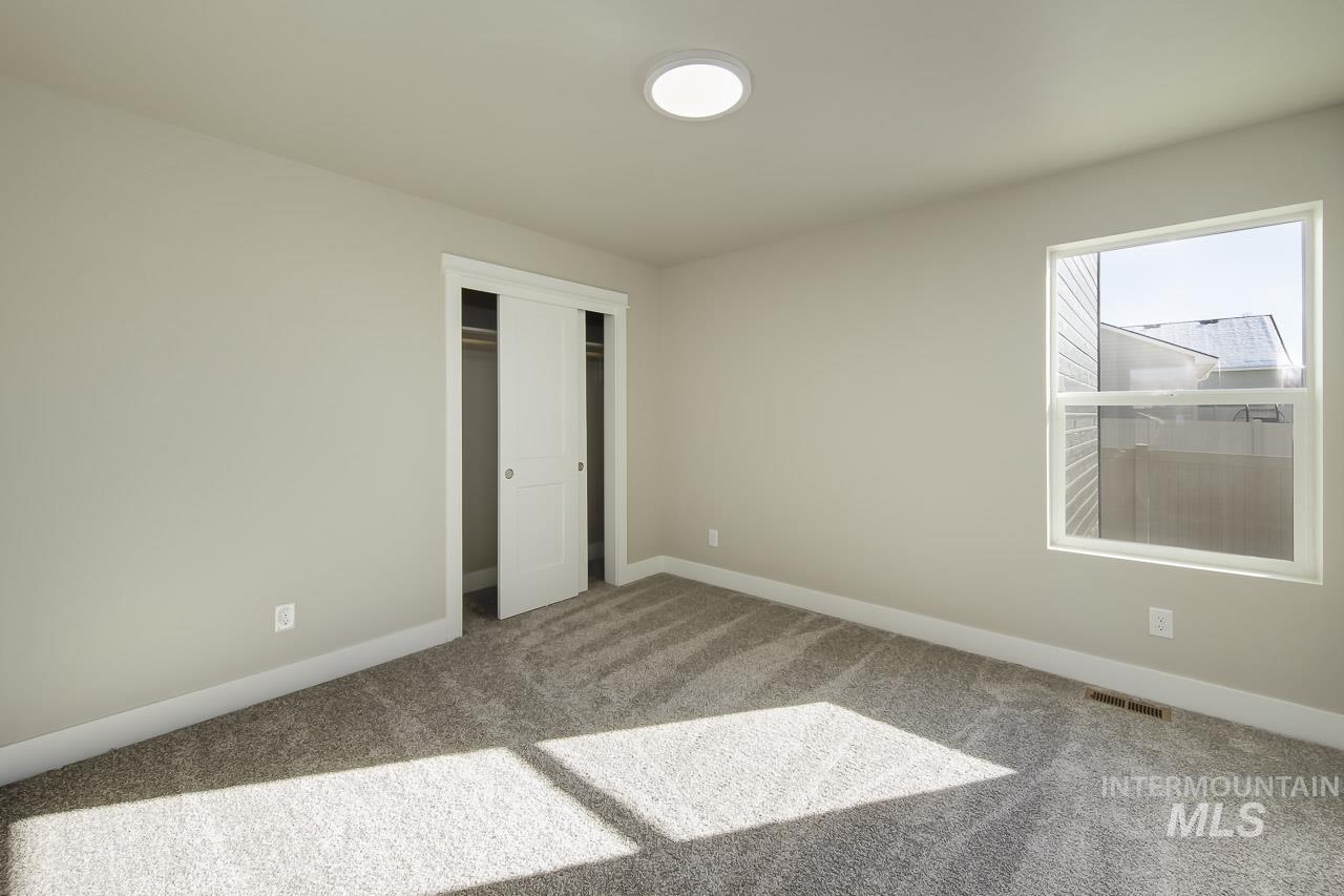 1541 Regency Way Property Photo 17