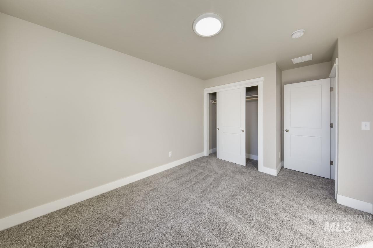 1541 Regency Way Property Photo 21
