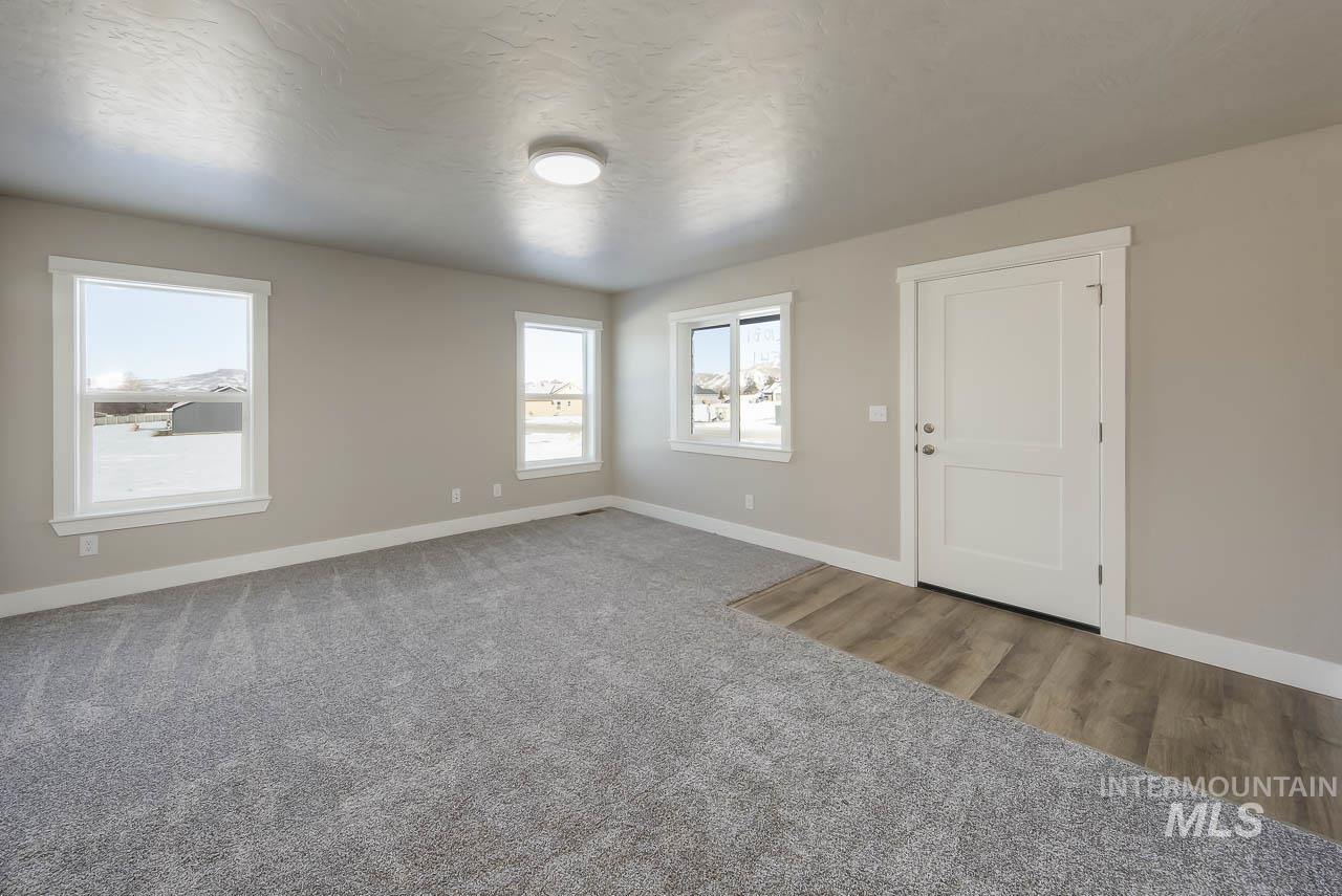 1541 Regency Way Property Photo 26