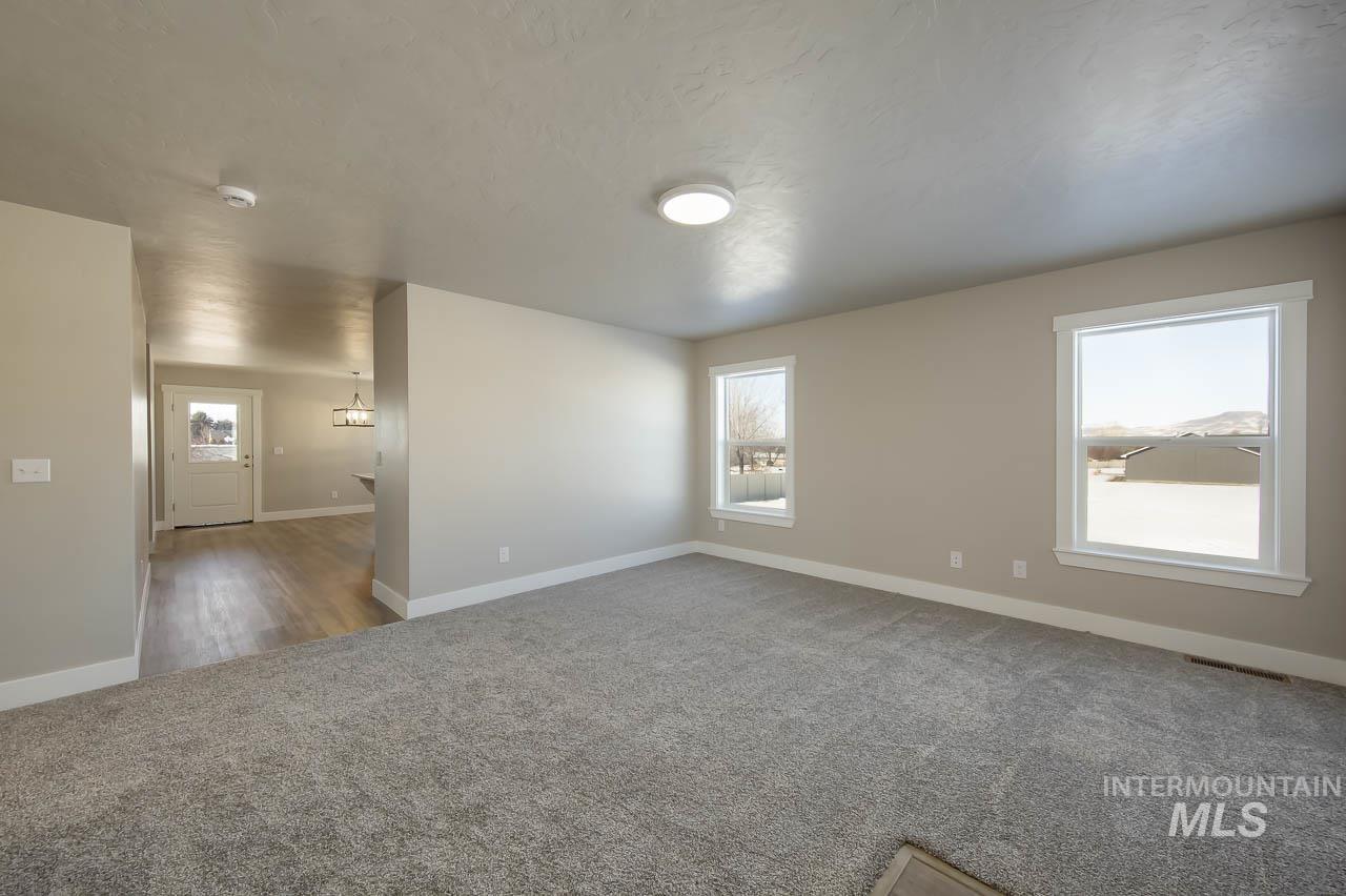 1541 Regency Way Property Photo 30