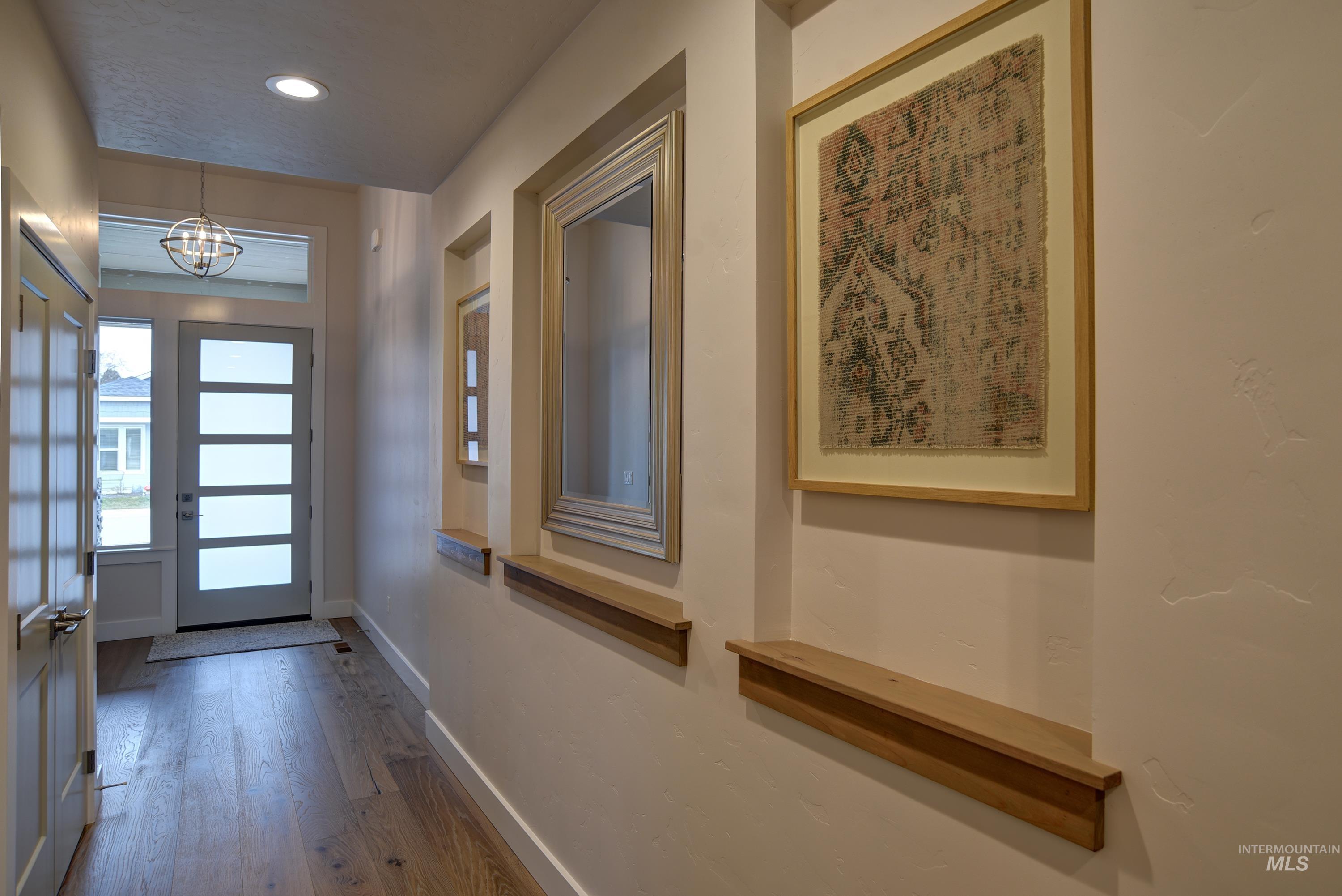 1350 N Parkshire Way Property Photo 2