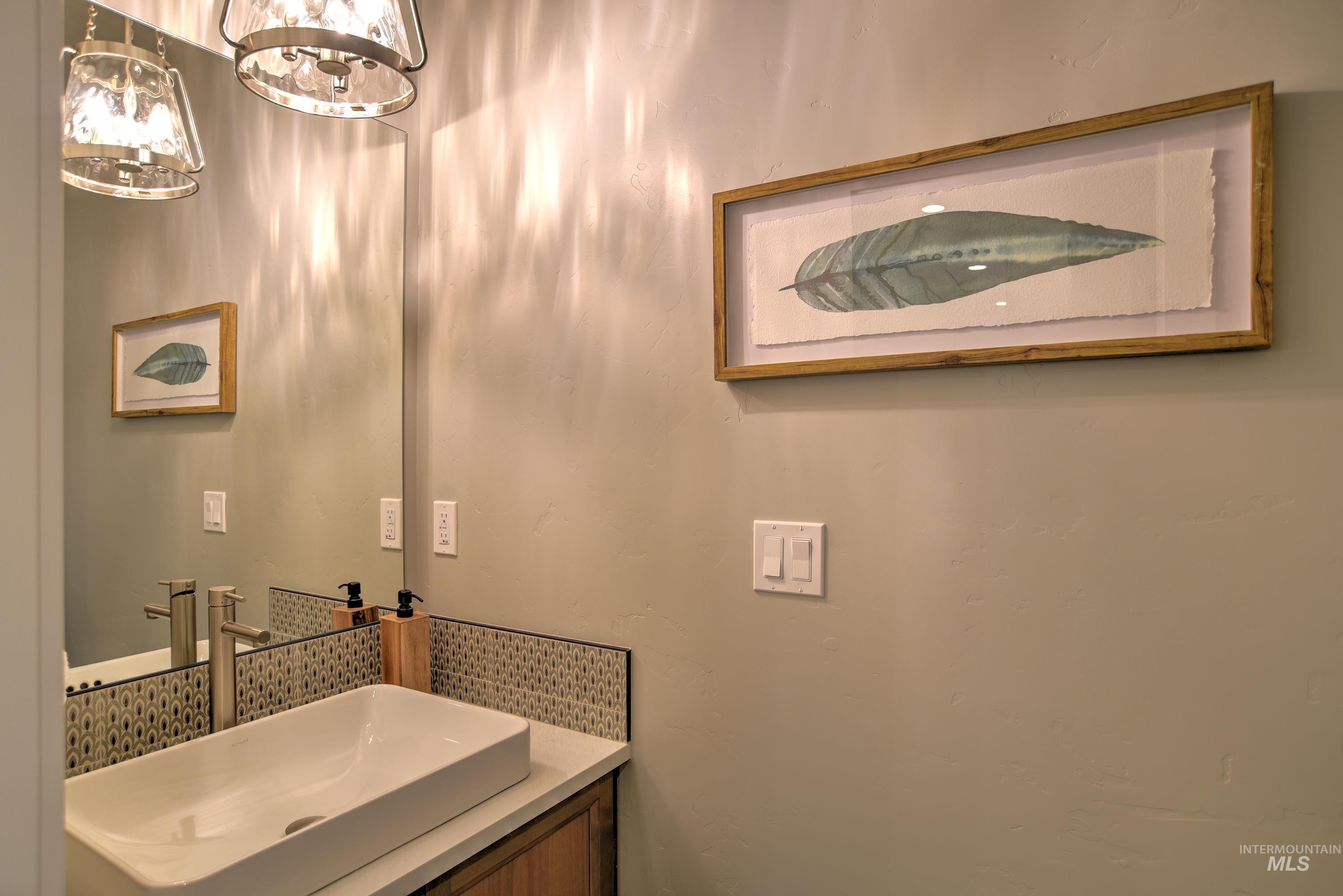 1350 N Parkshire Way Property Photo 10