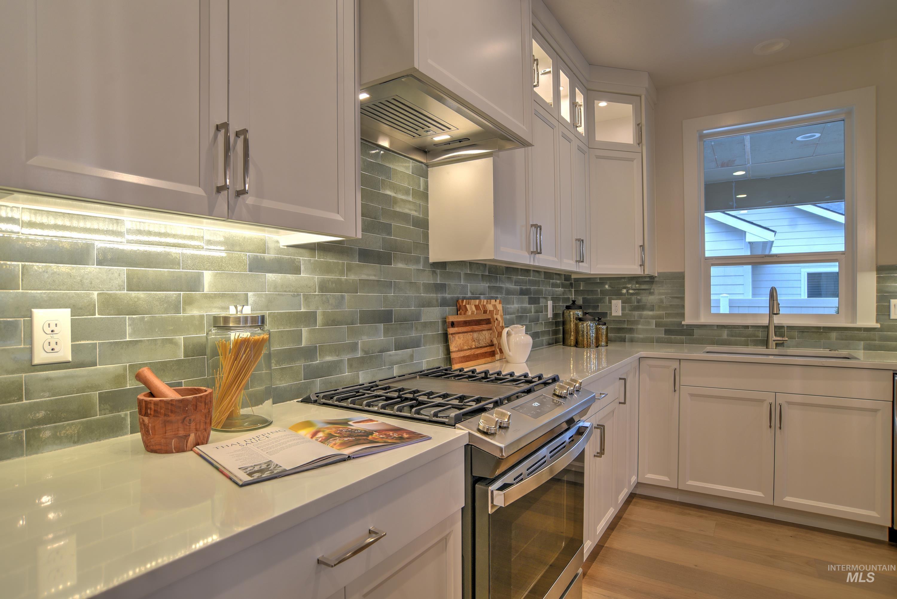 1350 N Parkshire Way Property Photo 19