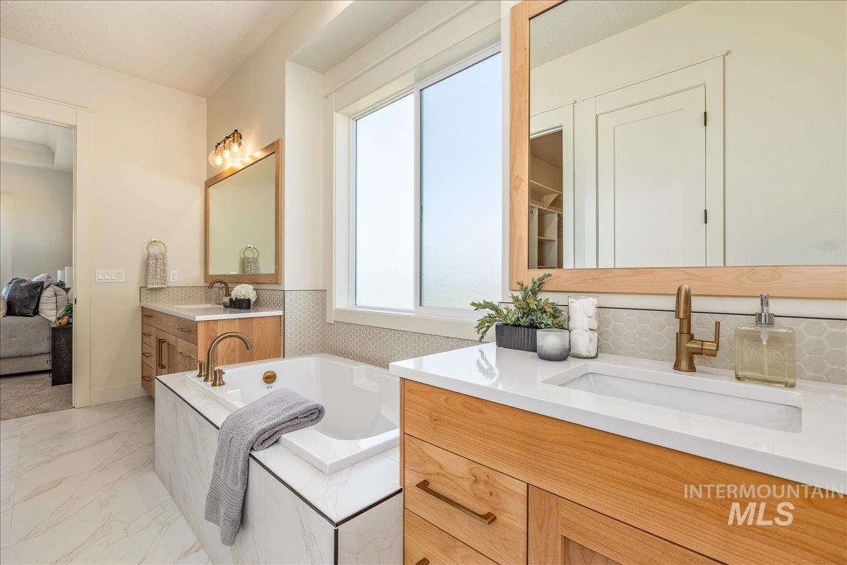 Tbd Iron Horse Dr. Property Photo 24