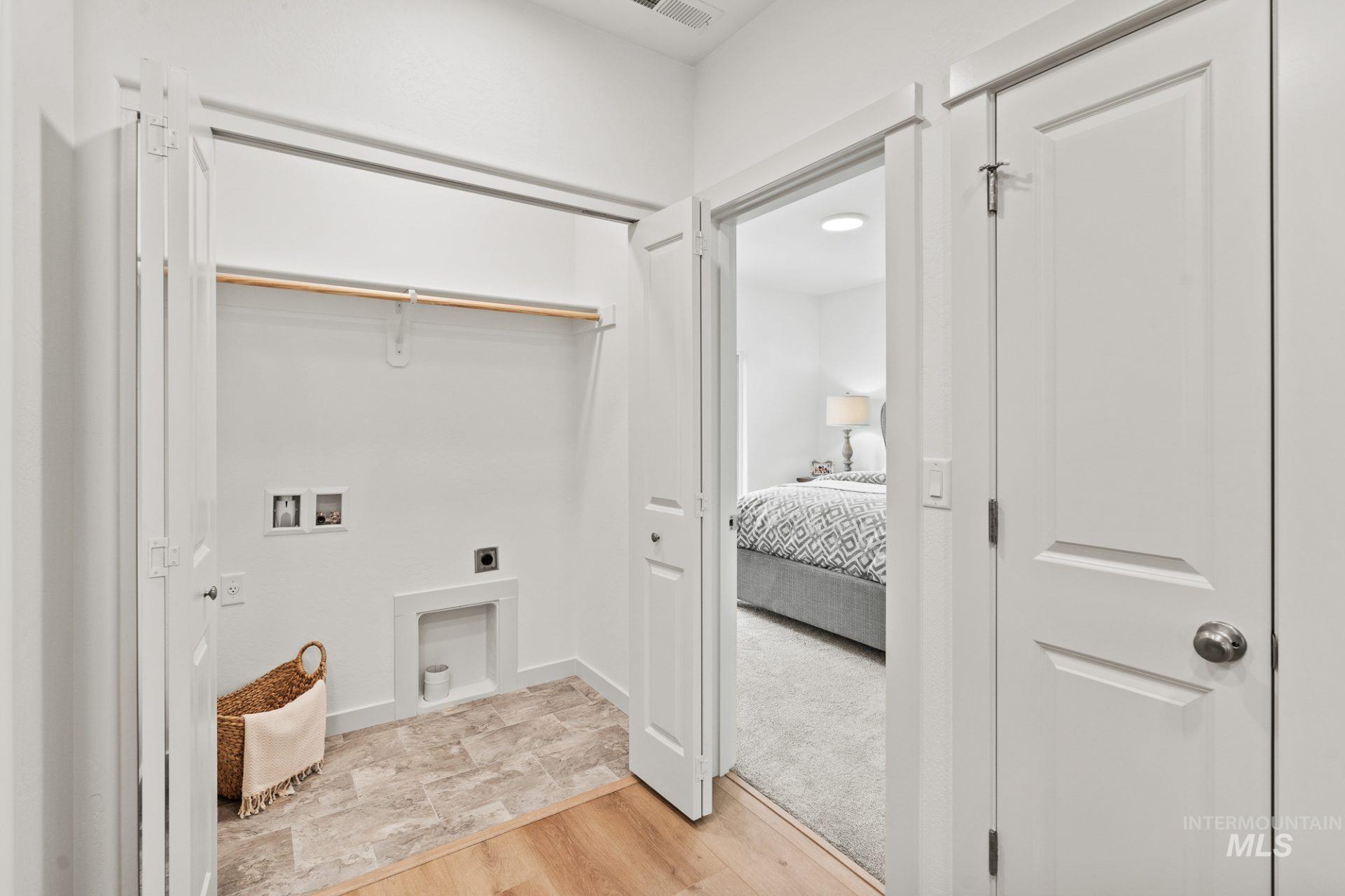 4839 E Sesame St. Property Photo 6