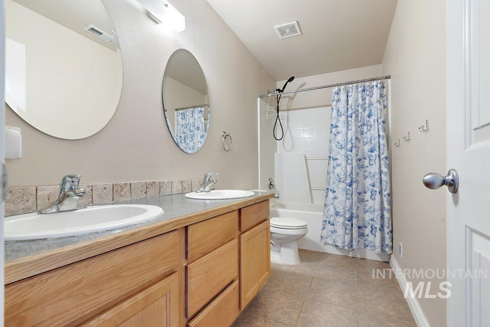 1010 Jonathan St. Property Photo 24