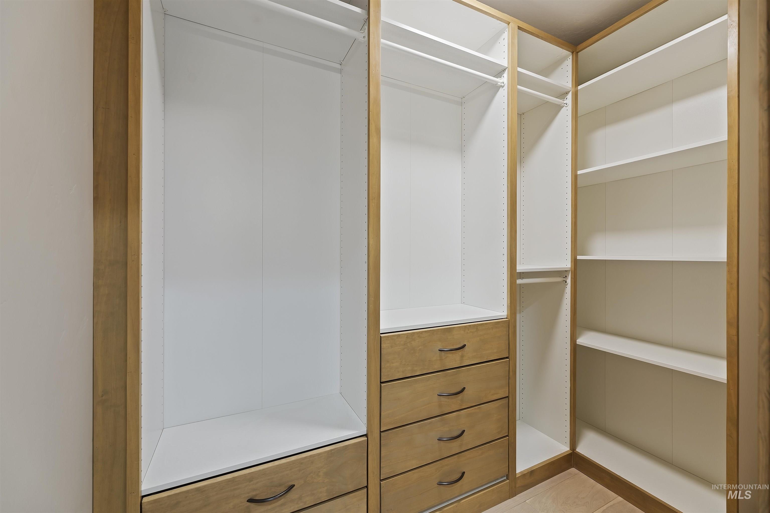 79 E Aikens Rd. Apt #203 Property Photo 27