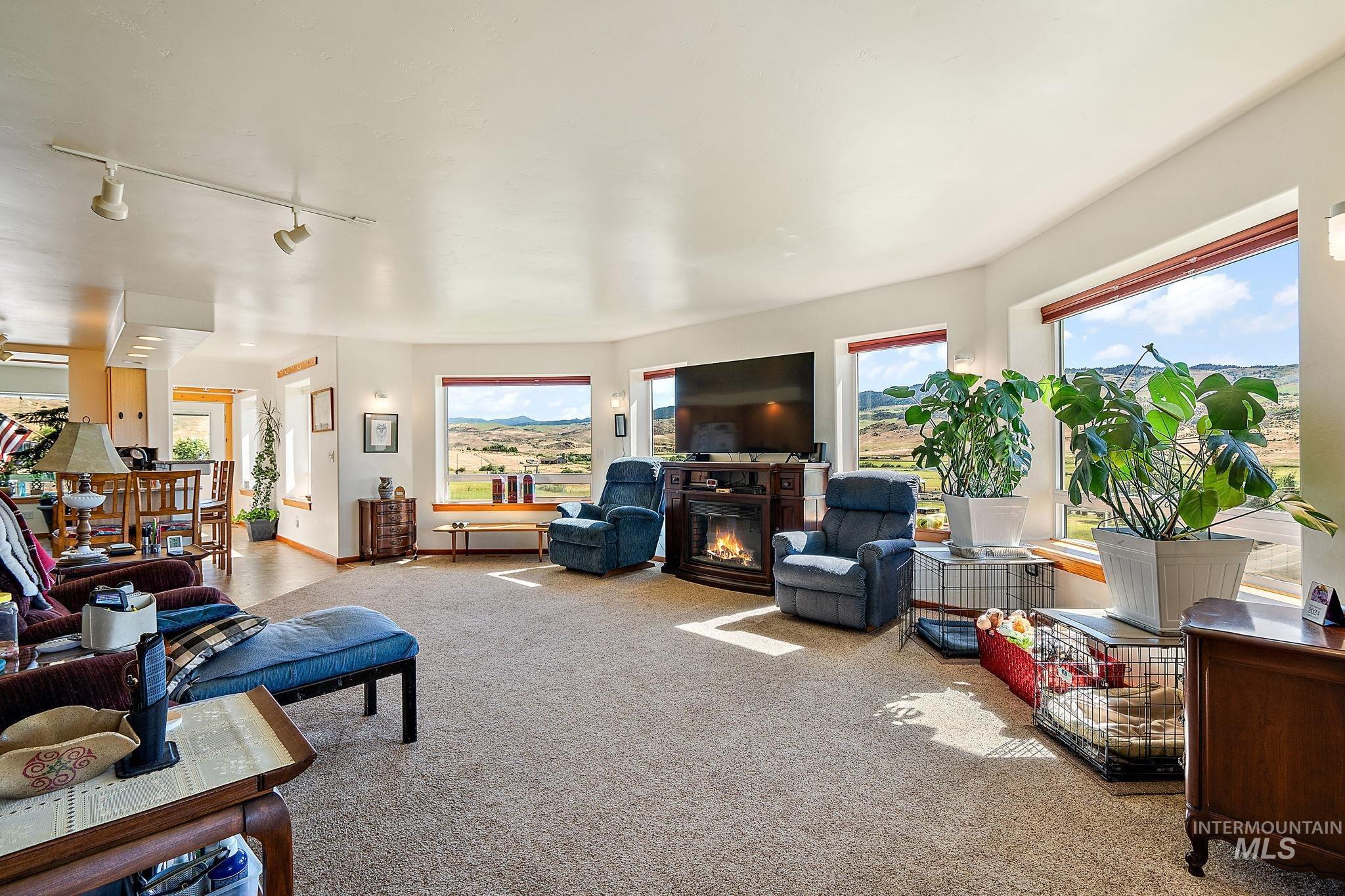 22625 Baldwin Ln Property Photo 13